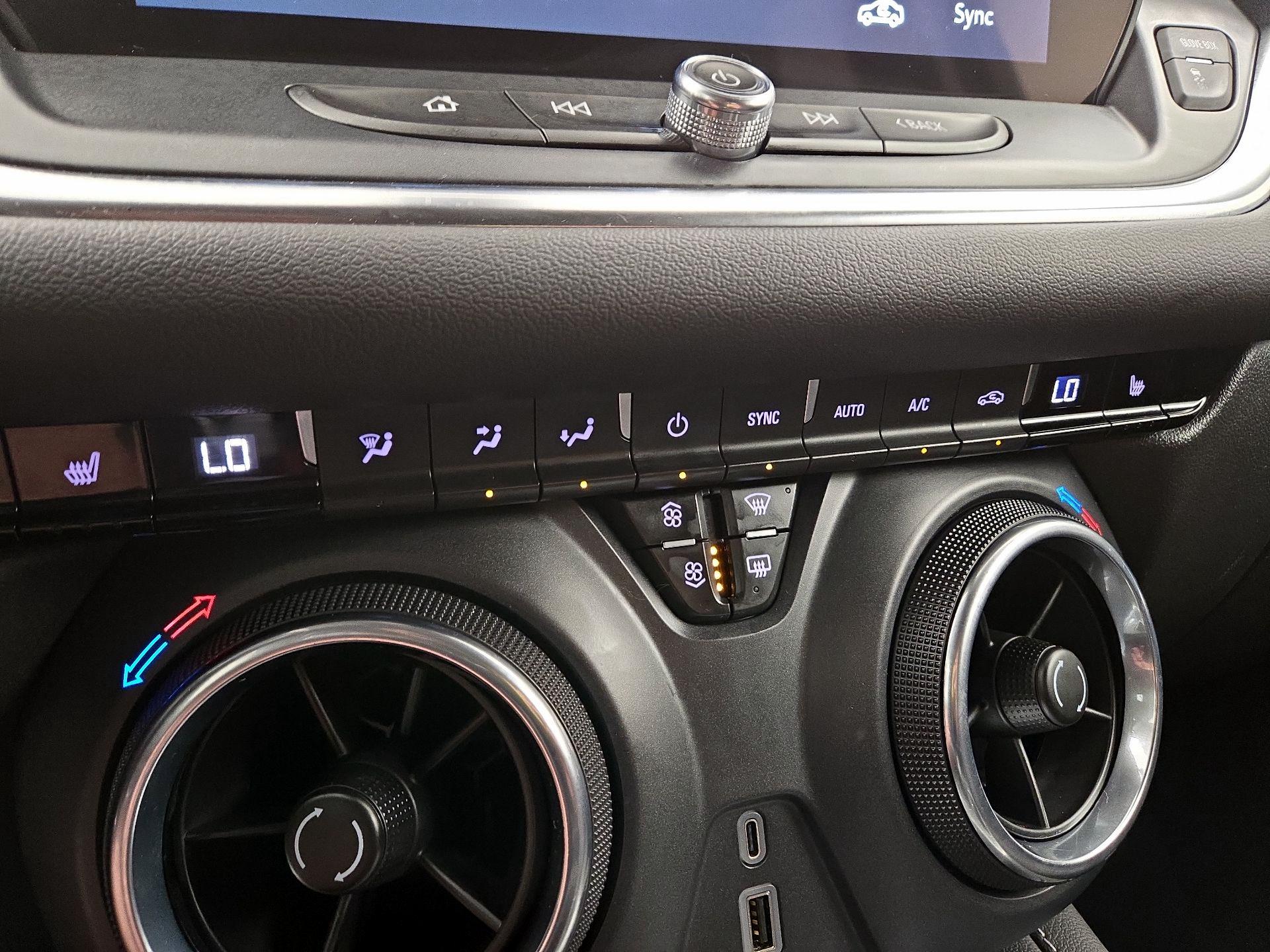 Thumbnail: 2024 Chevrolet Blazer - 16