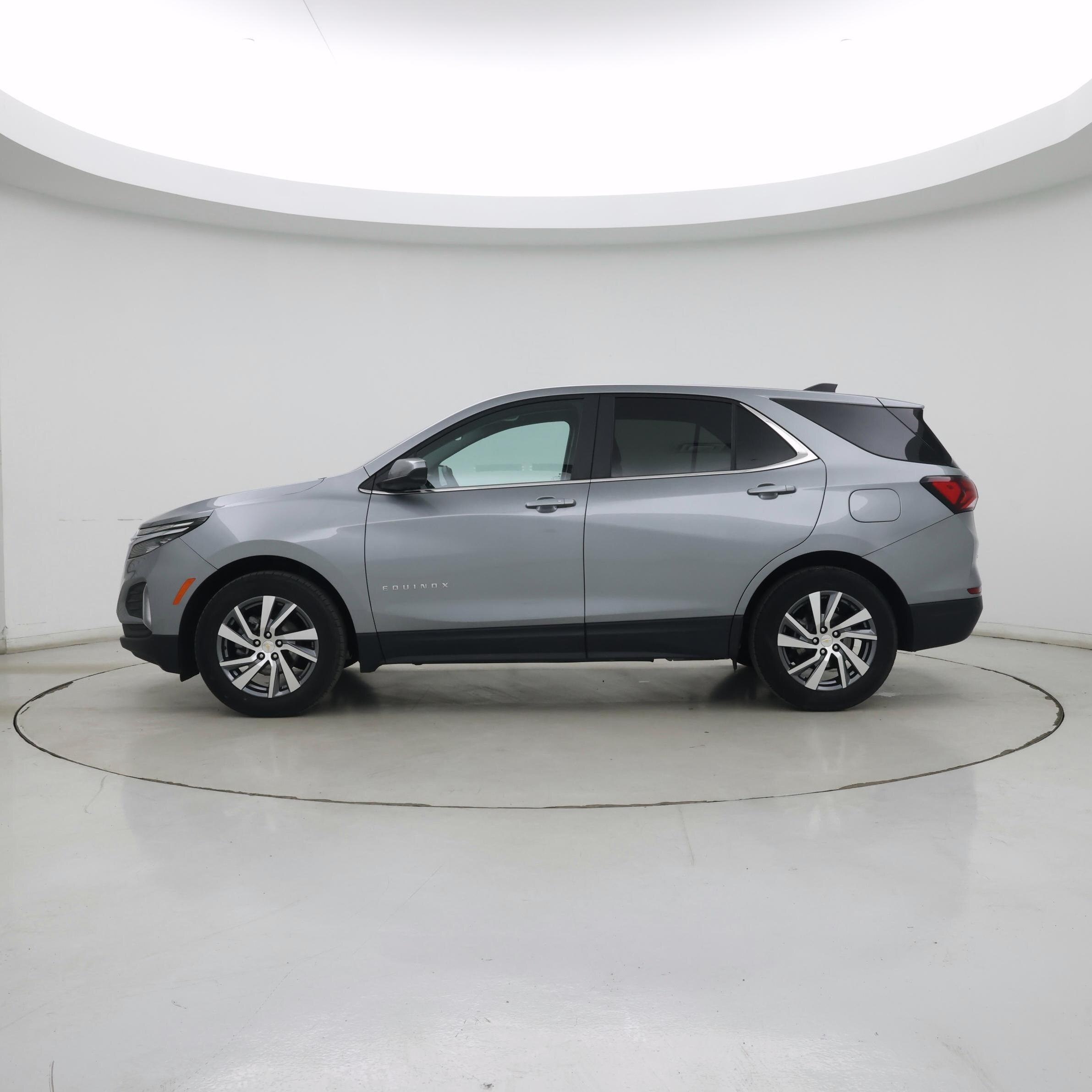 Thumbnail: 2024 Chevrolet Equinox - 3