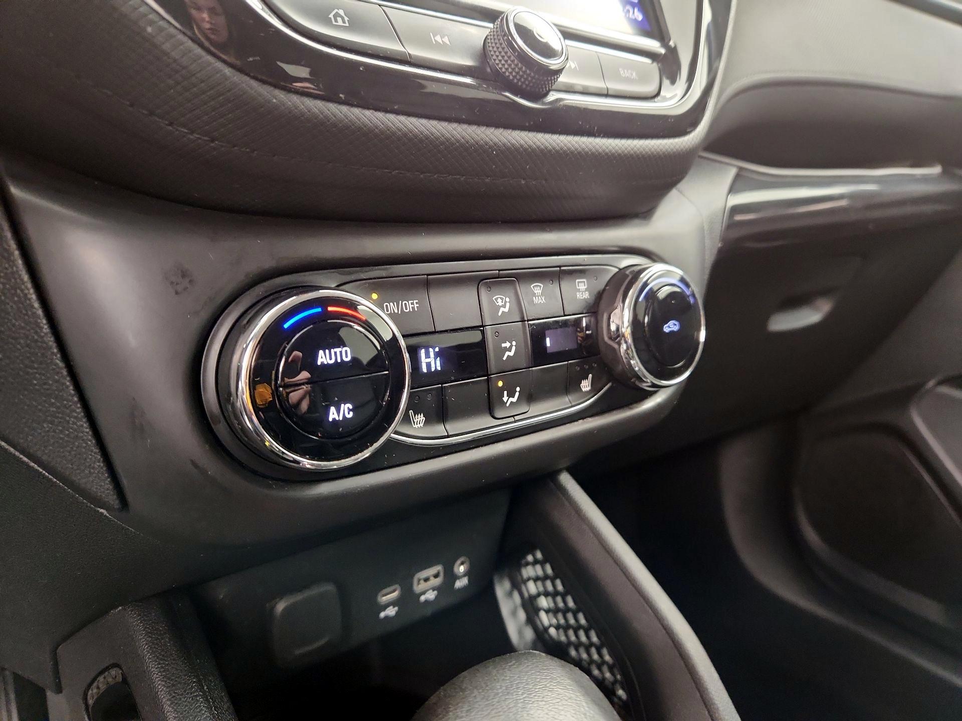 Thumbnail: 2022 Chevrolet TrailBlazer - 16