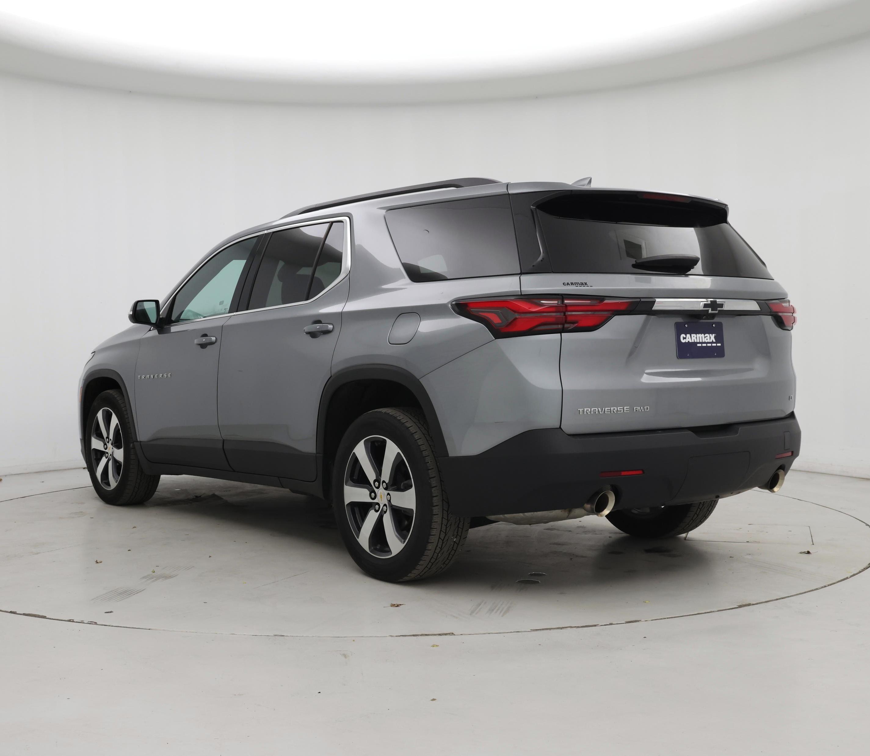 Thumbnail: 2023 Chevrolet Traverse - 2