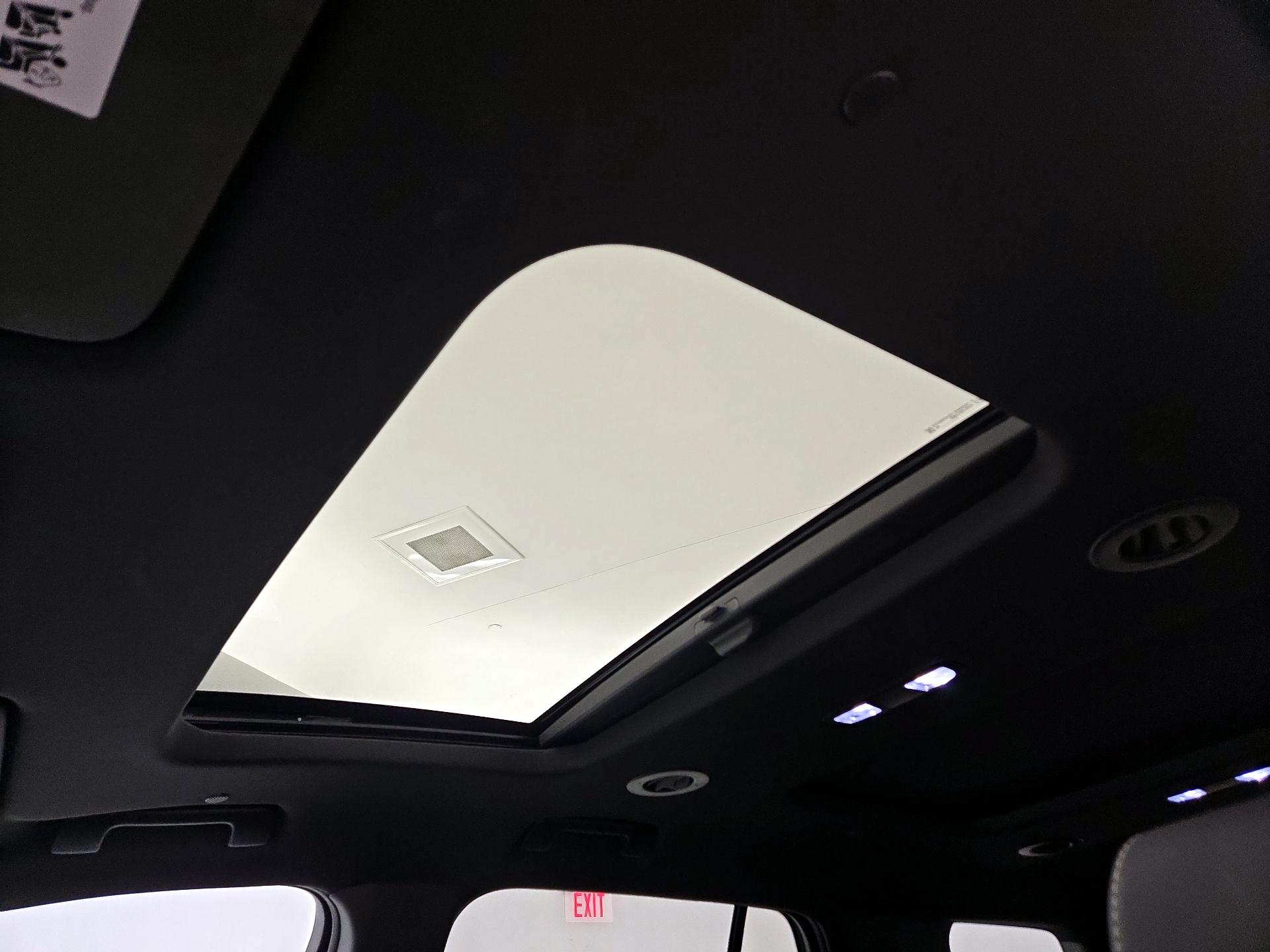 Thumbnail: 2023 Chevrolet Traverse - 19