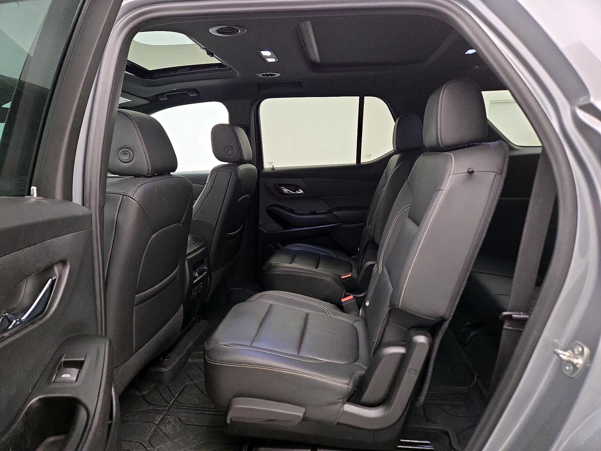 Thumbnail: 2023 Chevrolet Traverse - 20