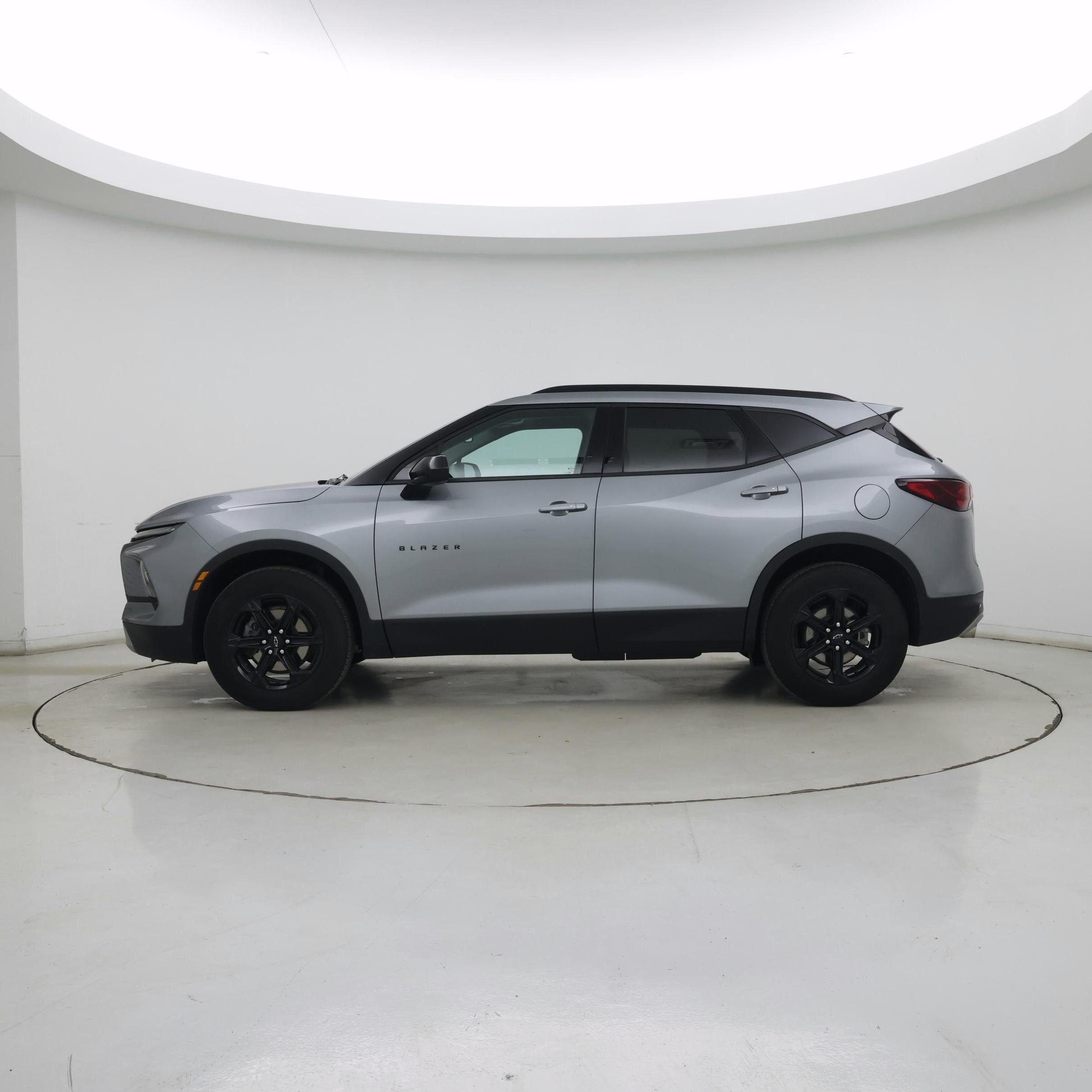 Thumbnail: 2024 Chevrolet Blazer - 3