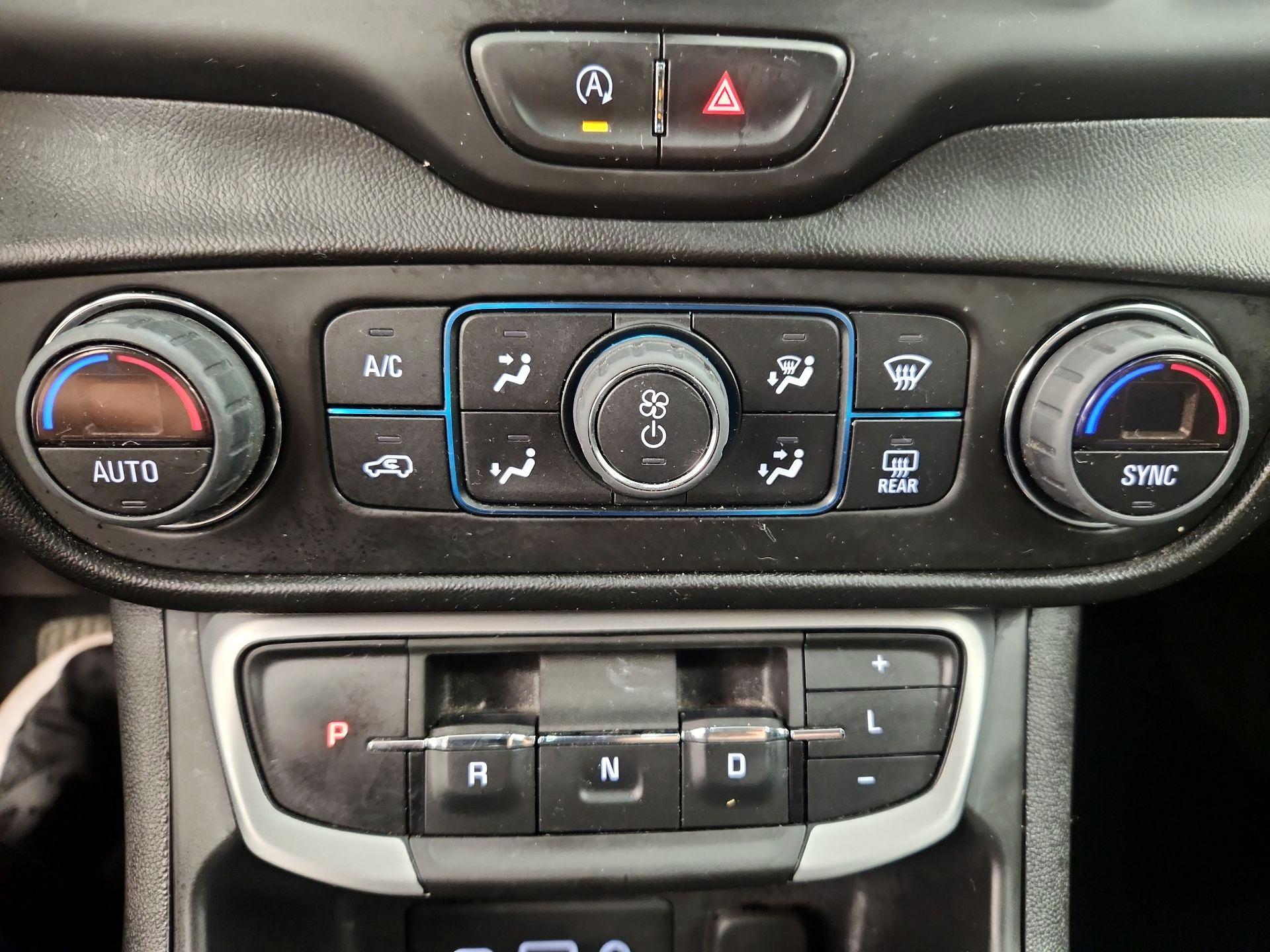 Thumbnail: 2022 GMC Terrain - 16