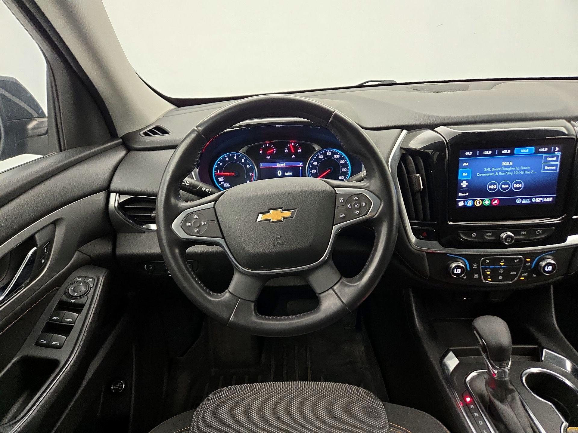 Thumbnail: 2021 Chevrolet Traverse - 10