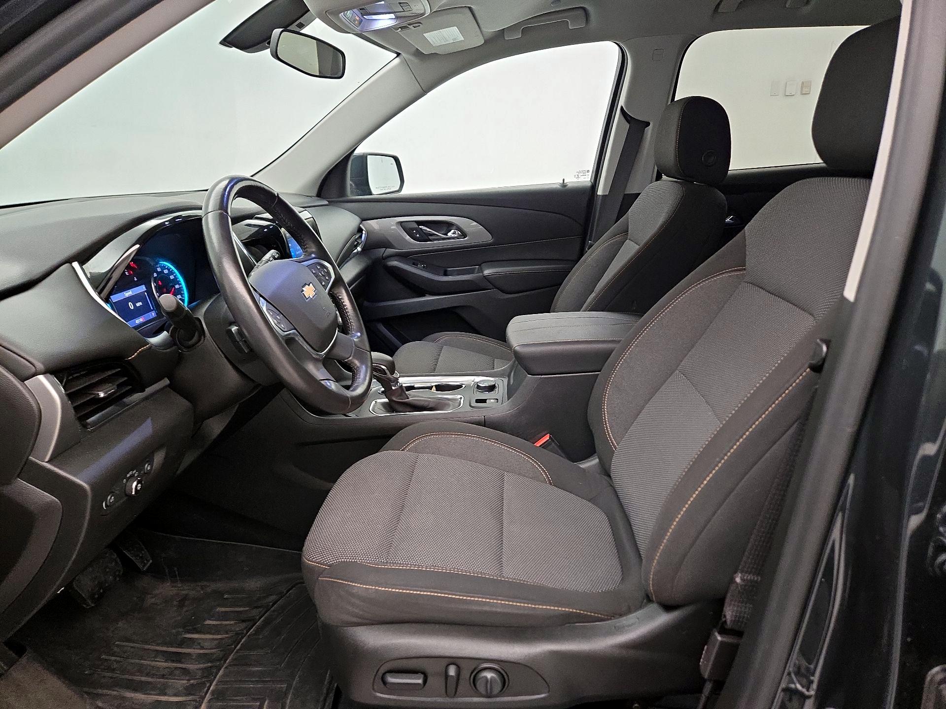 Thumbnail: 2021 Chevrolet Traverse - 11