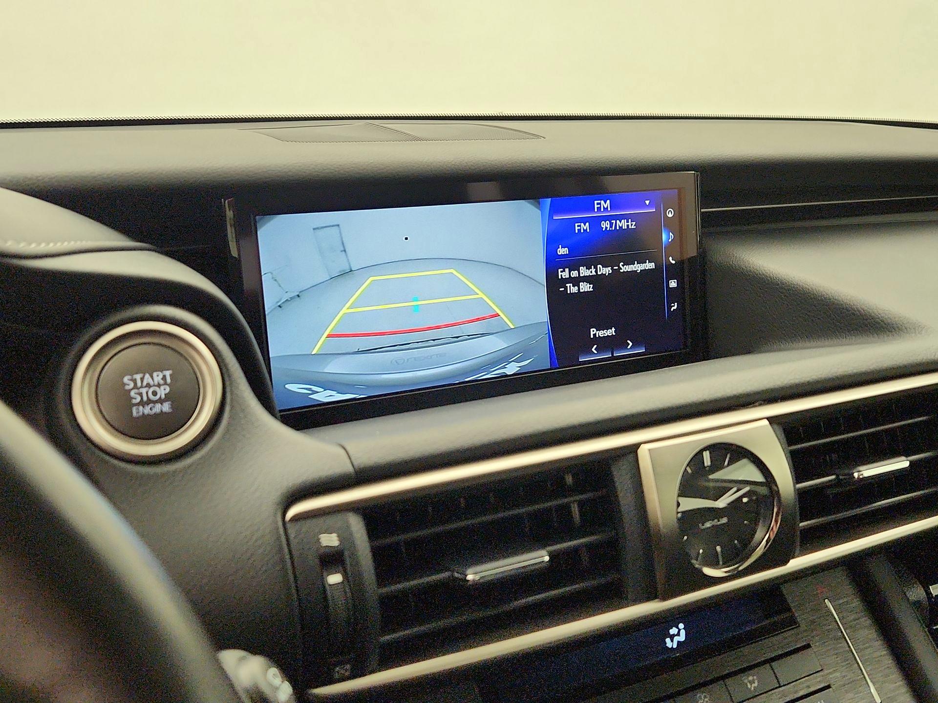 Thumbnail: 2020 Lexus IS - 15