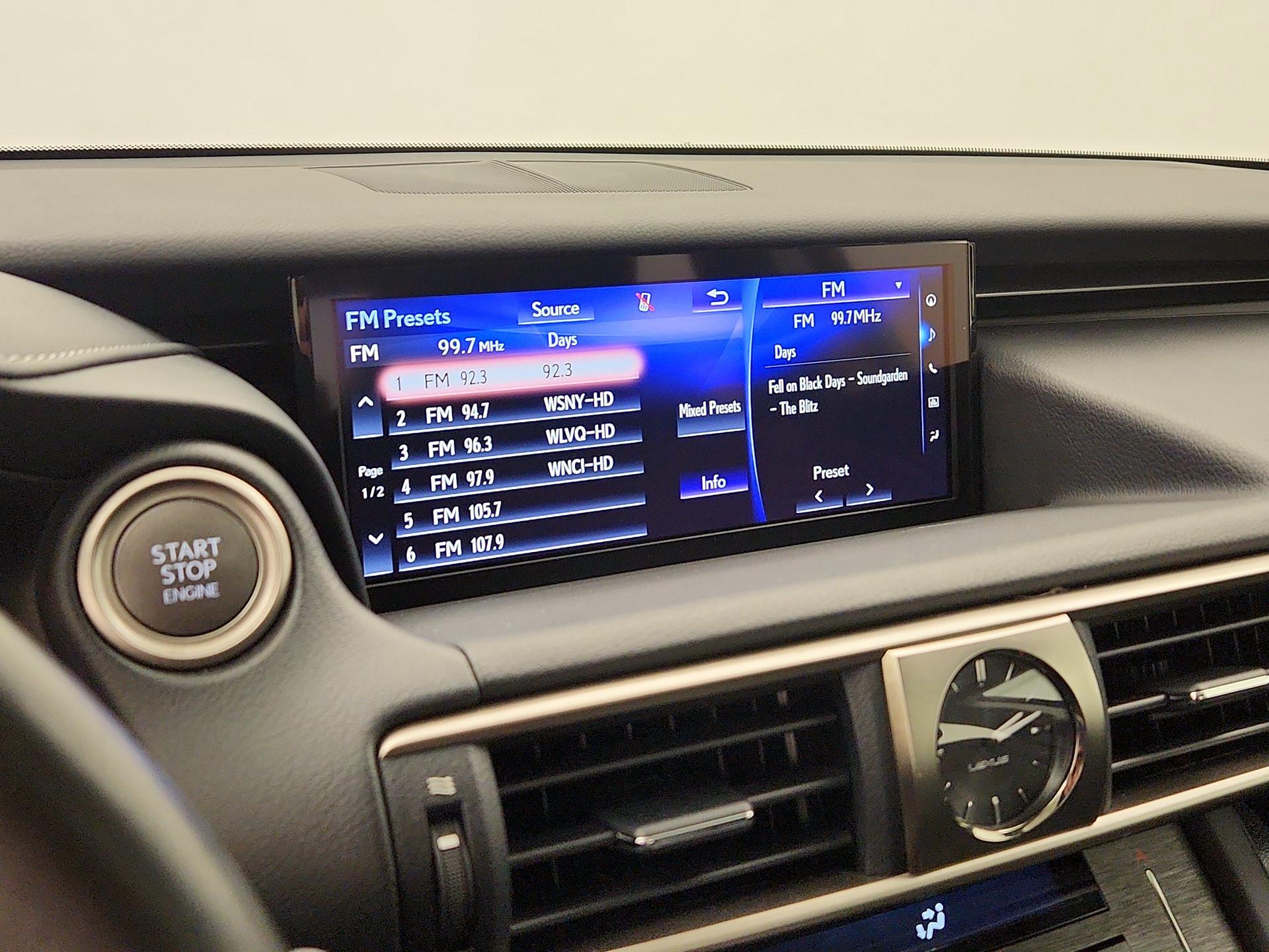 Thumbnail: 2020 Lexus IS - 16