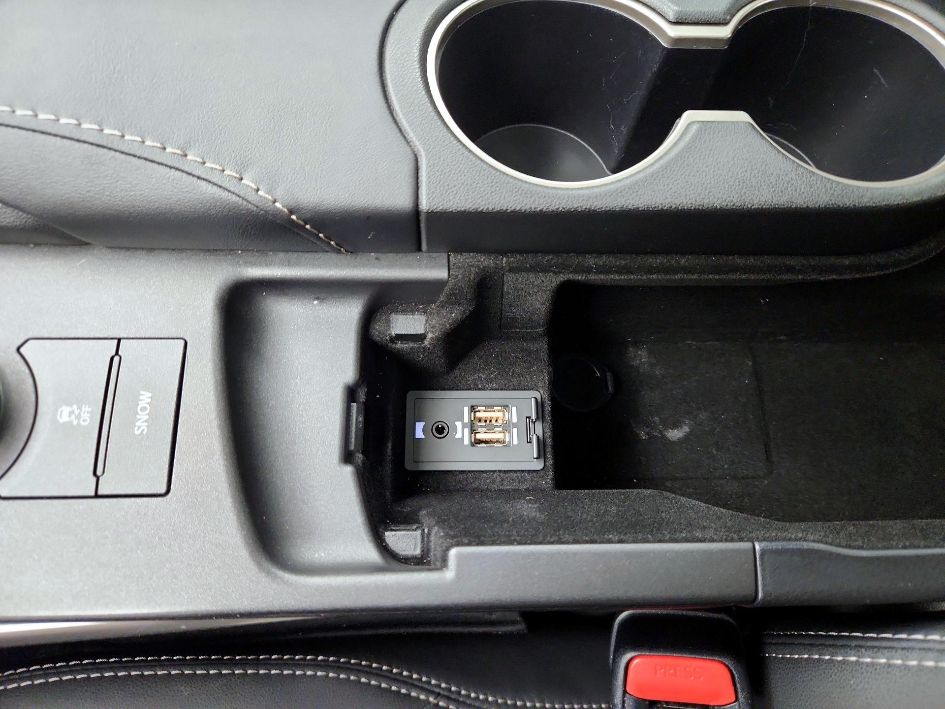 Thumbnail: 2020 Lexus IS - 19