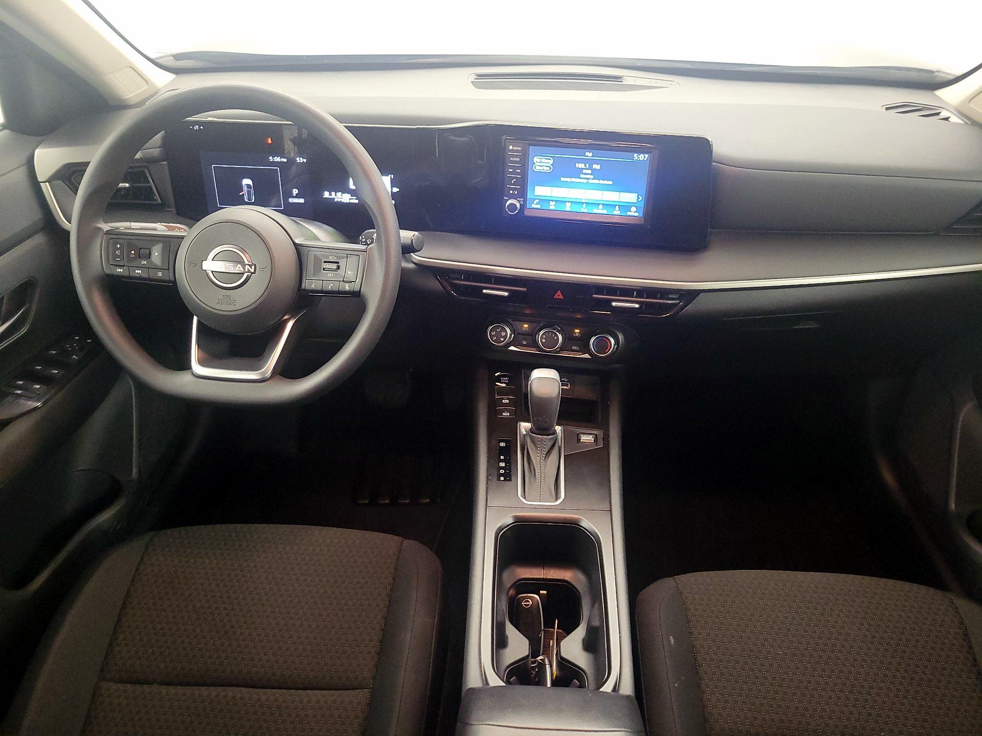 Thumbnail: 2025 Nissan Kicks - 9