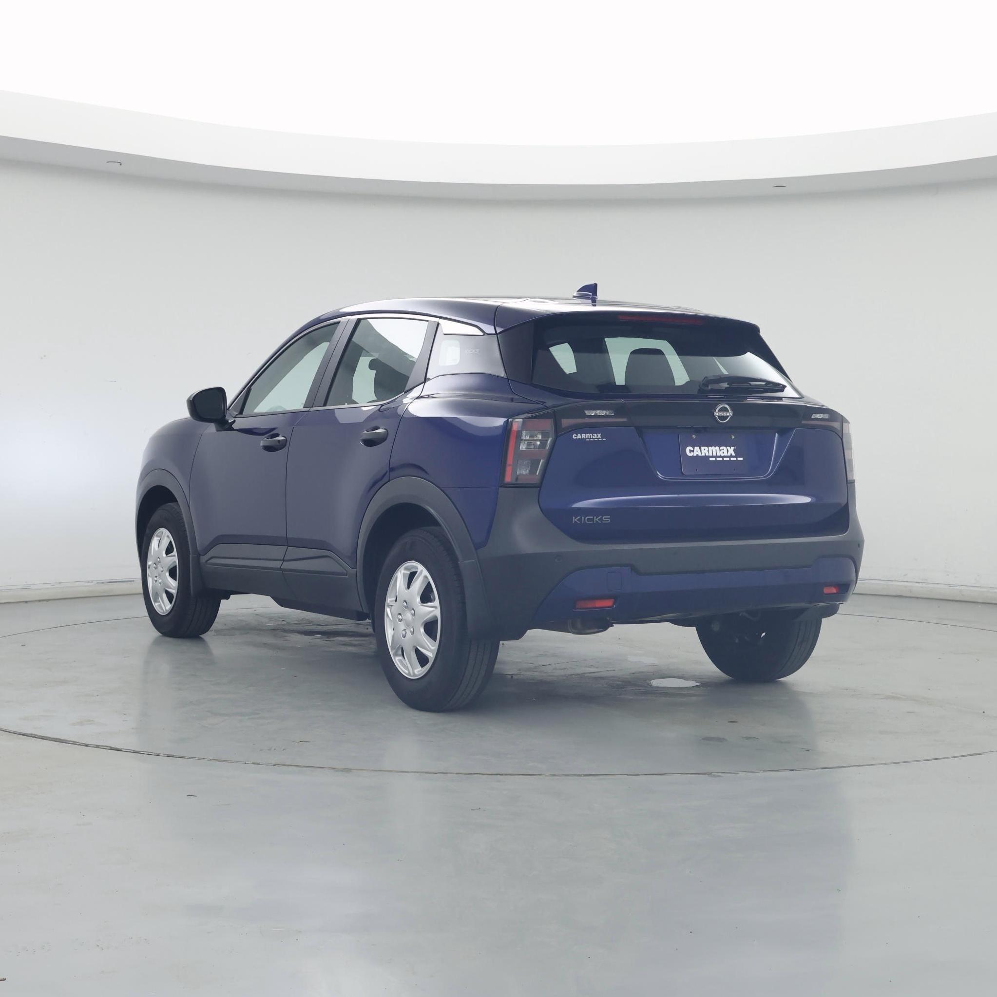 Thumbnail: 2025 Nissan Kicks - 2