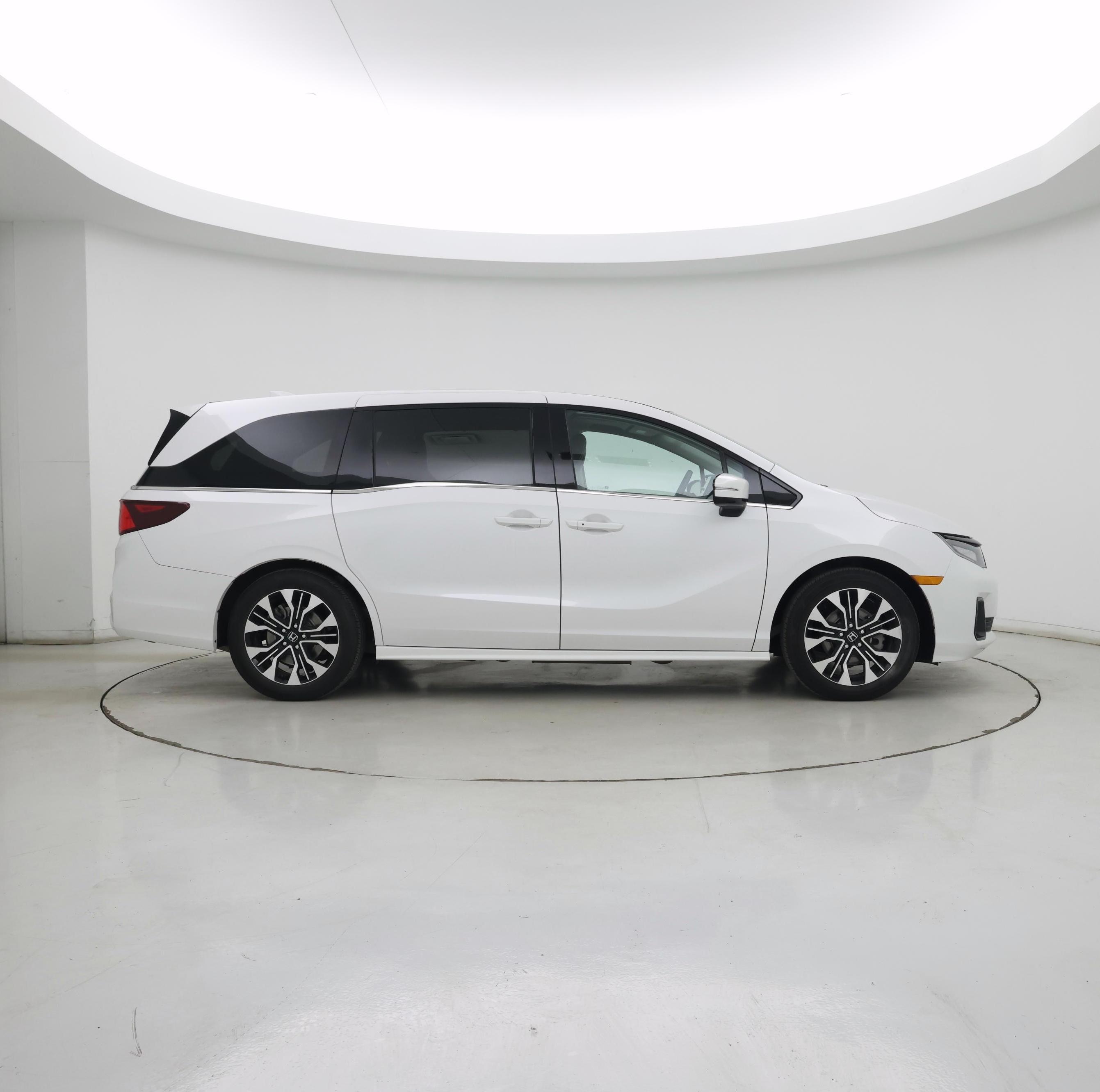 Thumbnail: 2025 Honda Odyssey - 7