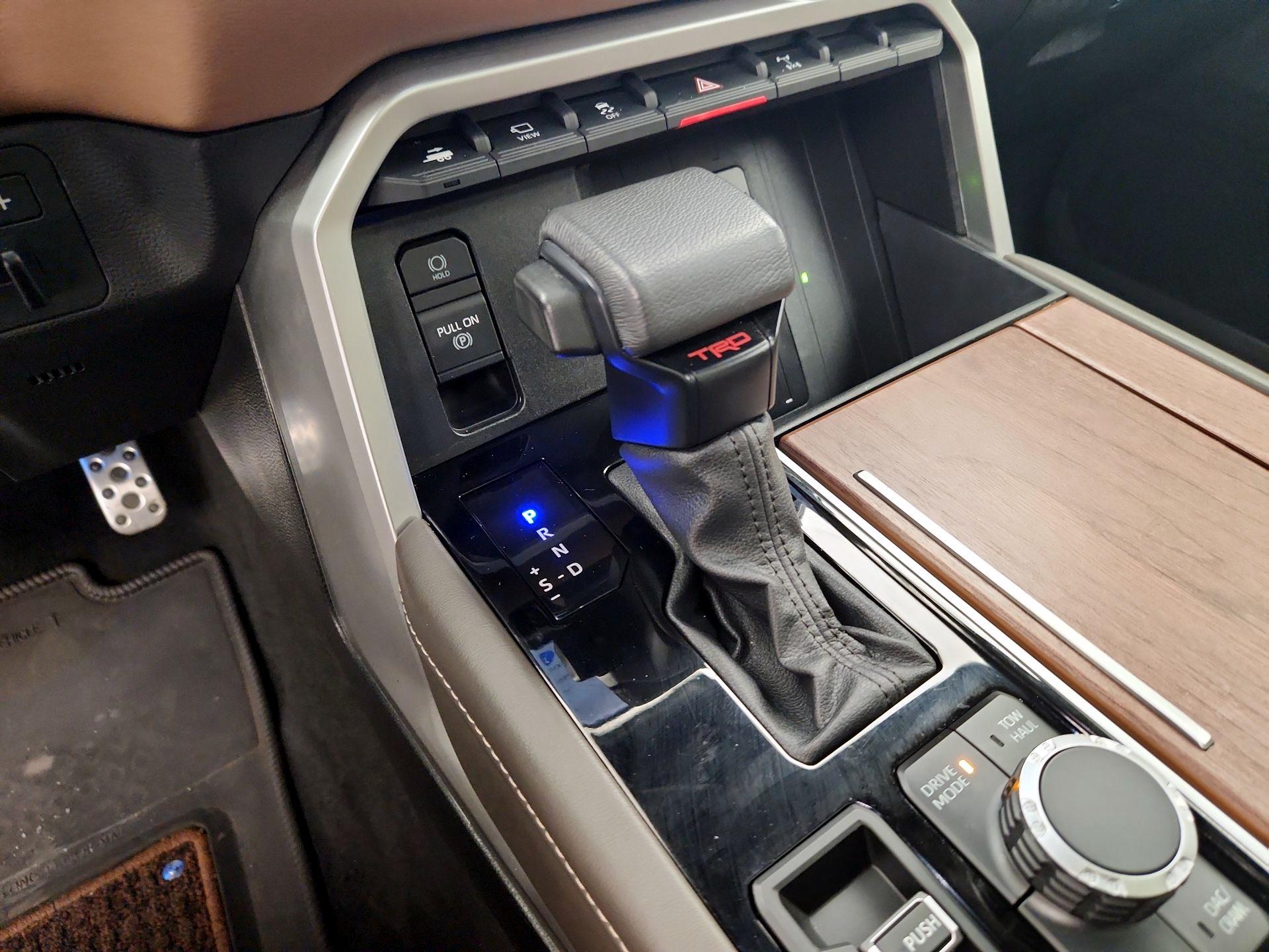 Thumbnail: 2024 Toyota Tundra - 18