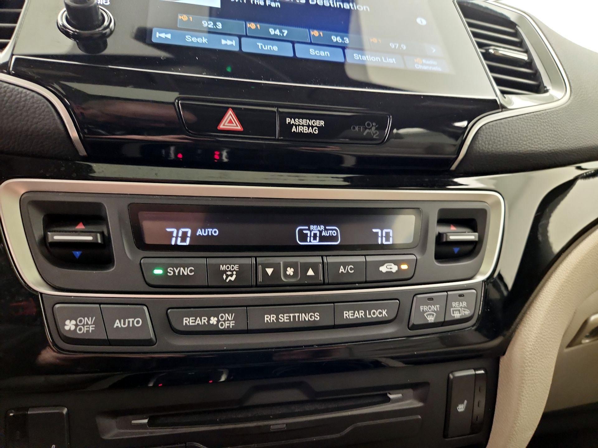 Thumbnail: 2022 Honda Pilot - 17