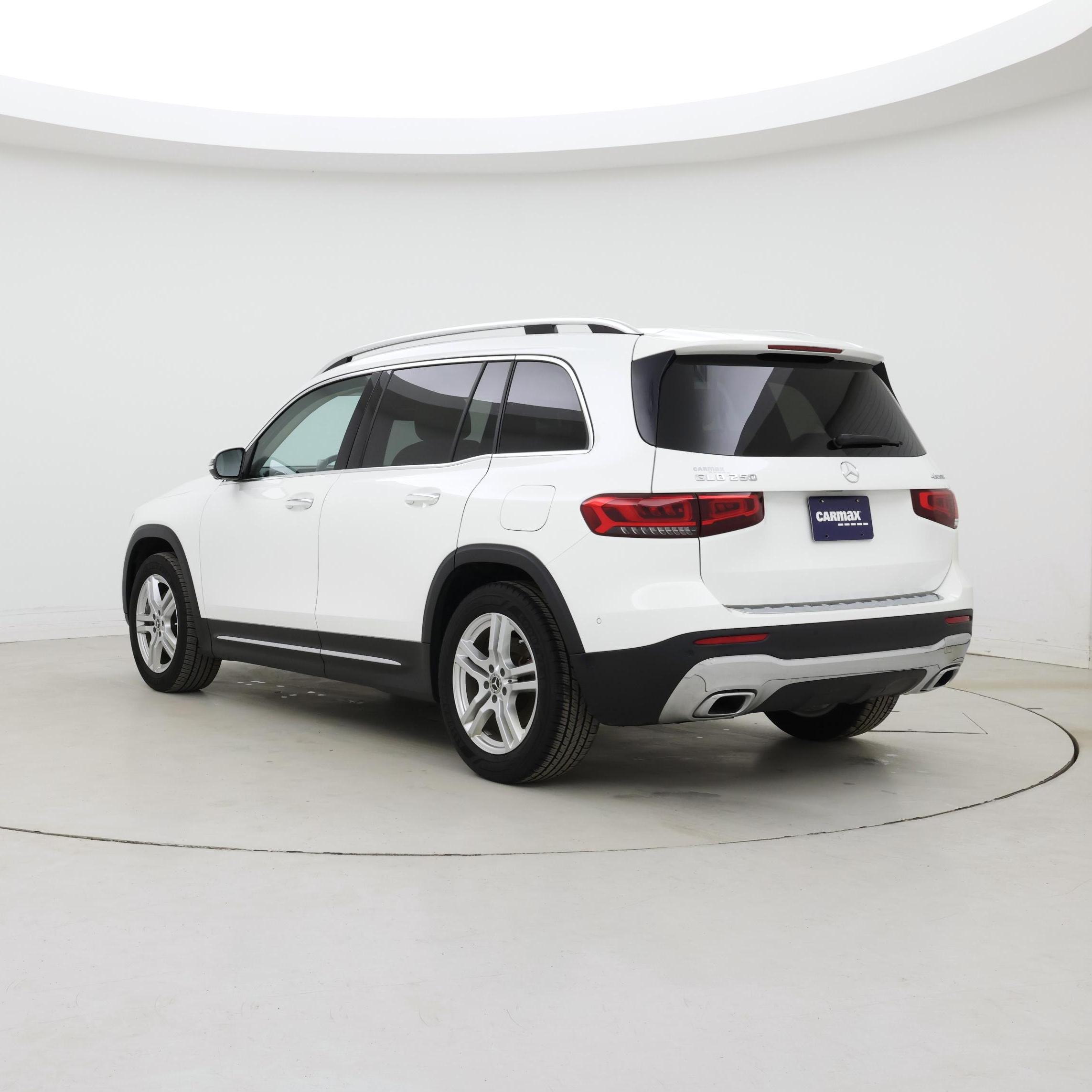 Thumbnail: 2022 Mercedes-Benz GLB - 2