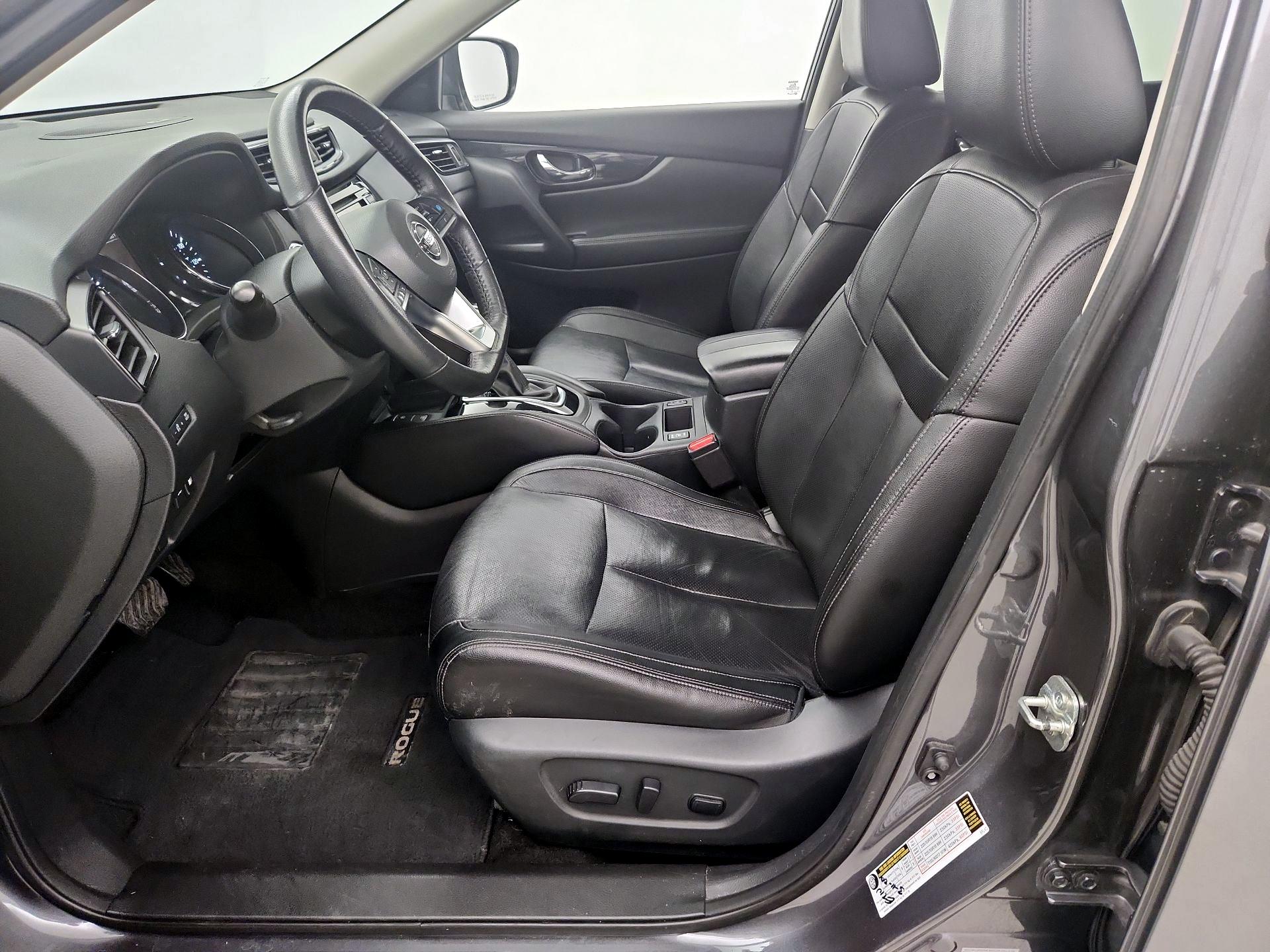 Thumbnail: 2019 Nissan Rogue - 11