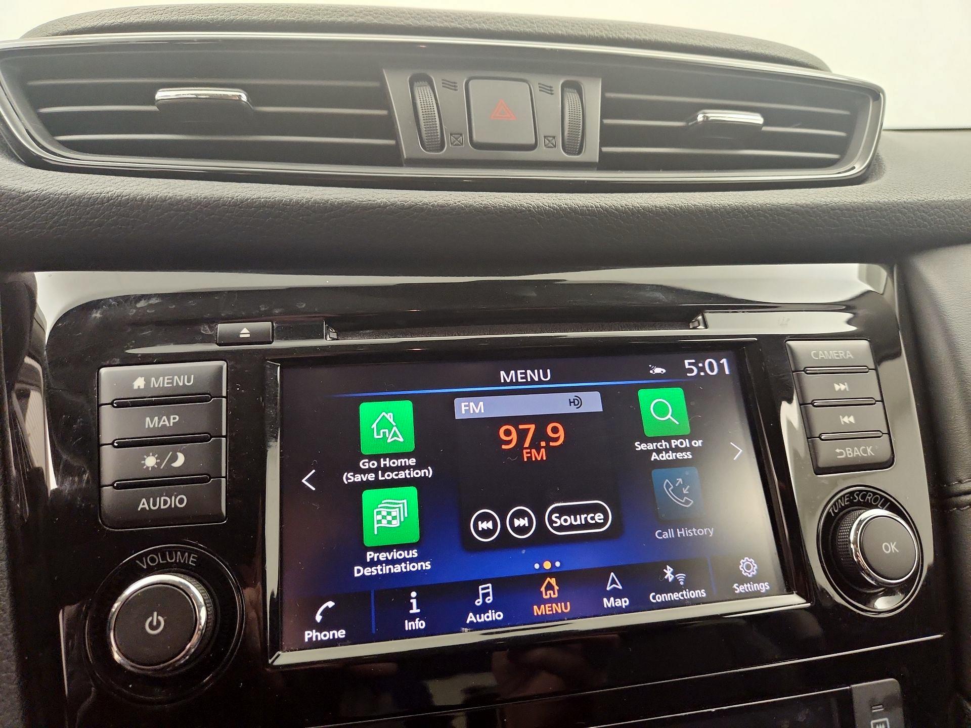 Thumbnail: 2019 Nissan Rogue - 16