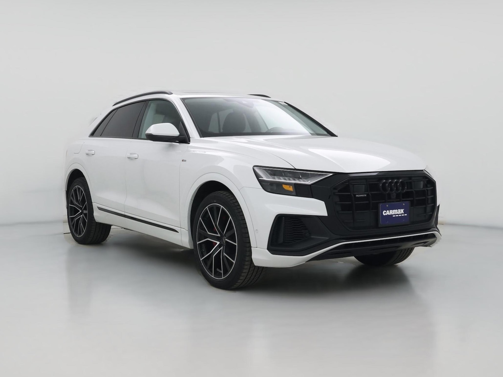2023 Audi Q8 Premium Plus