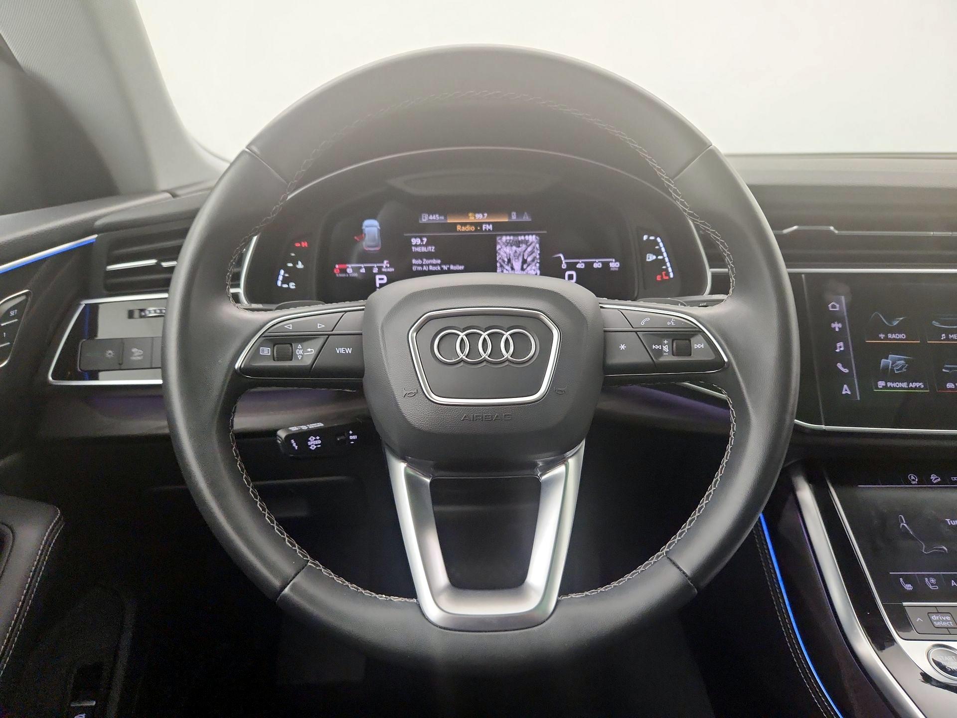 Thumbnail: 2023 Audi Q8 - 10