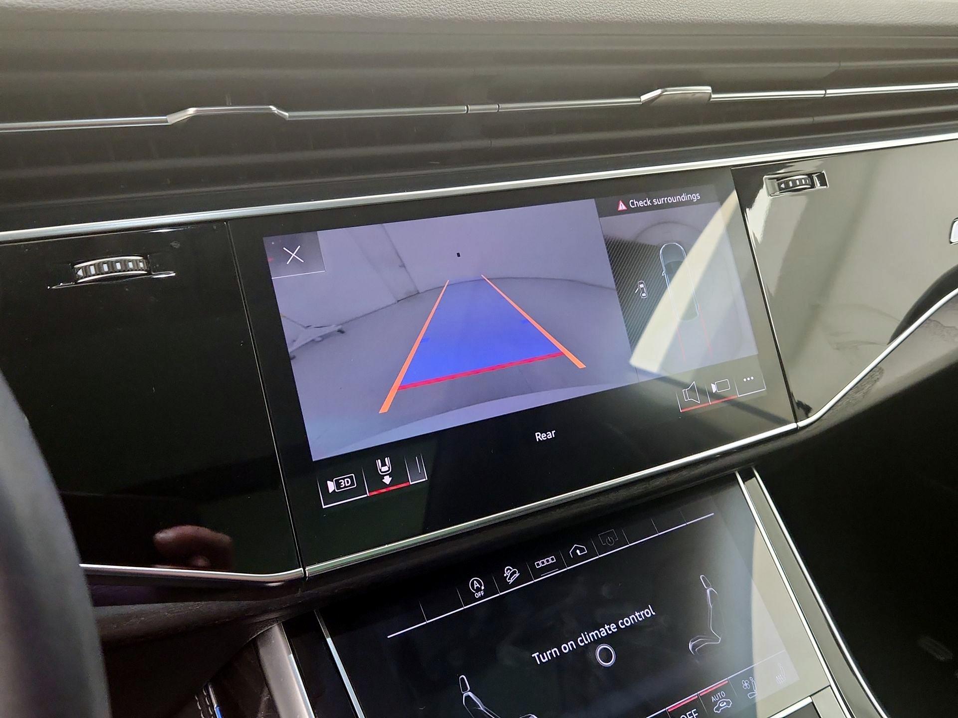 Thumbnail: 2023 Audi Q8 - 15