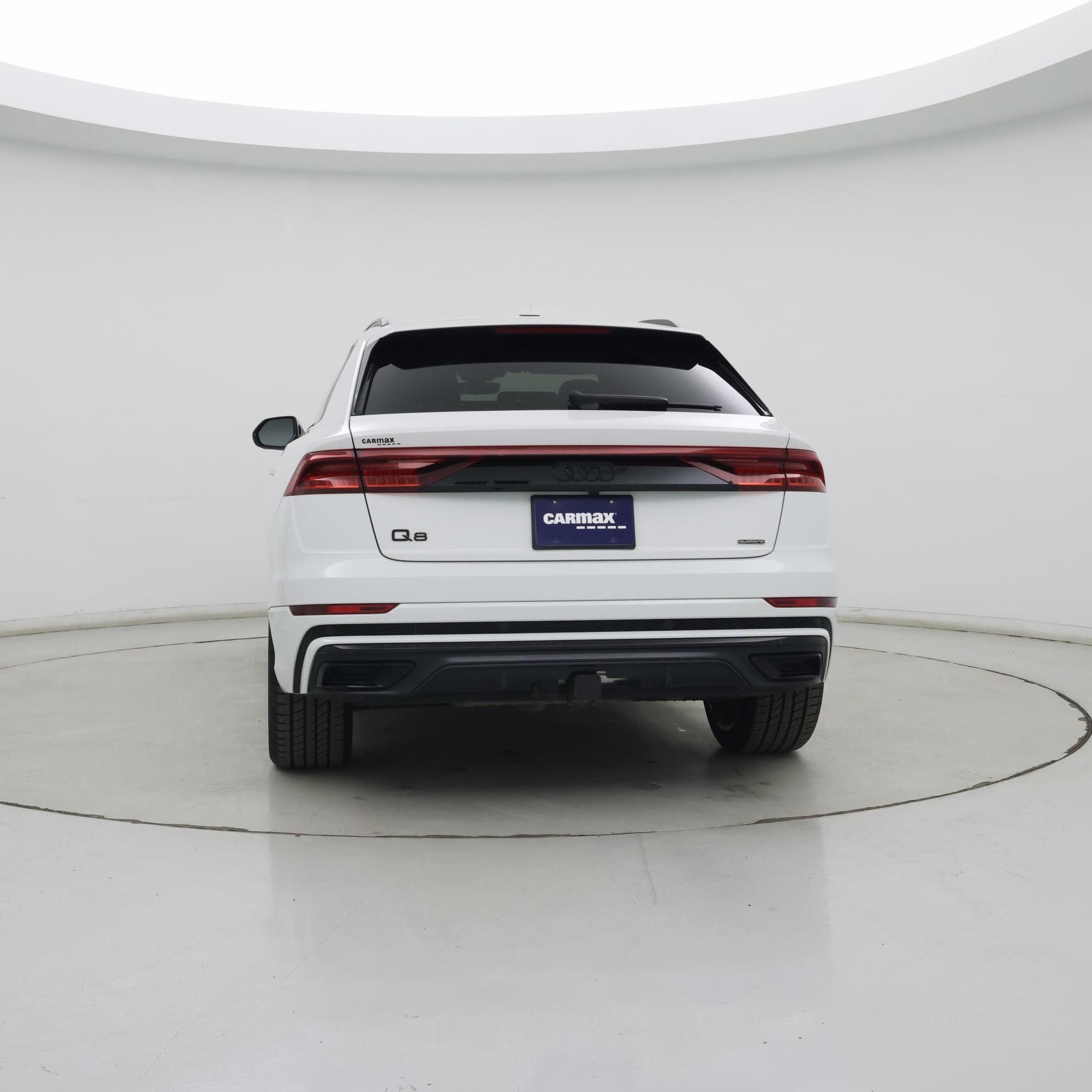 Thumbnail: 2023 Audi Q8 - 6