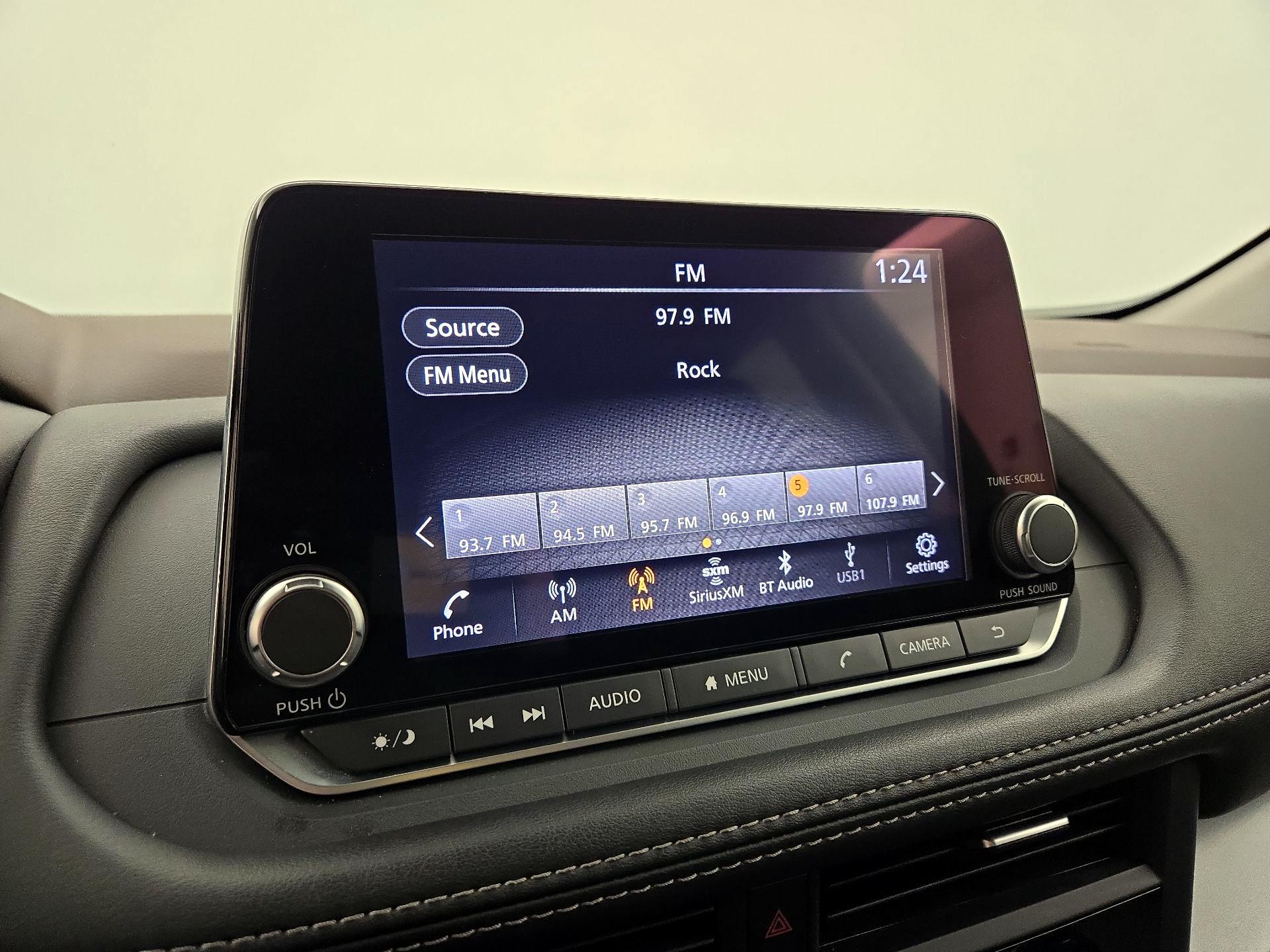 Thumbnail: 2023 Nissan Rogue - 15