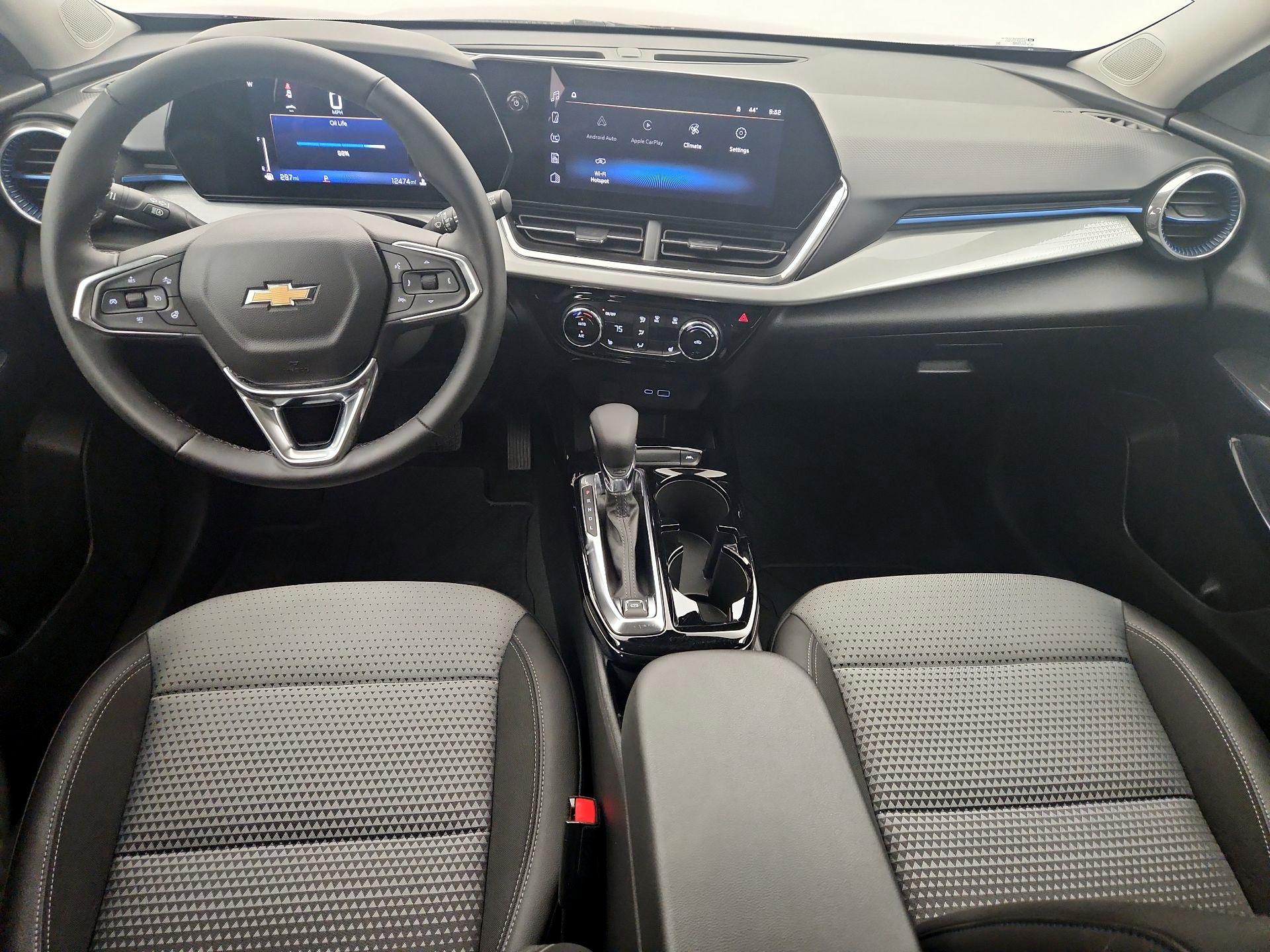 Thumbnail: 2025 Chevrolet Trax - 9