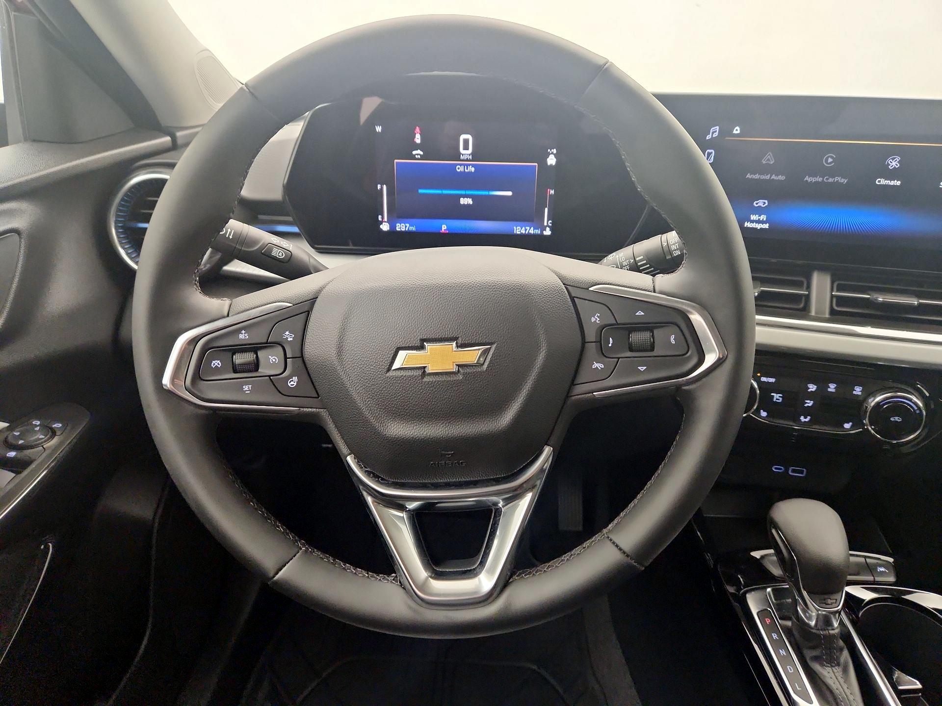 Thumbnail: 2025 Chevrolet Trax - 10