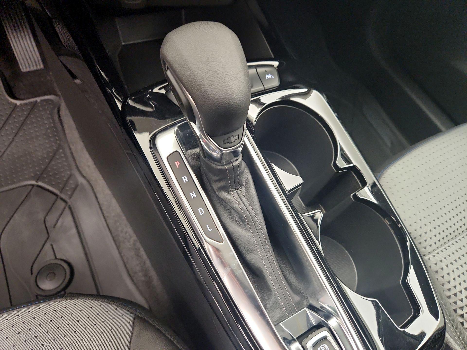 Thumbnail: 2025 Chevrolet Trax - 17