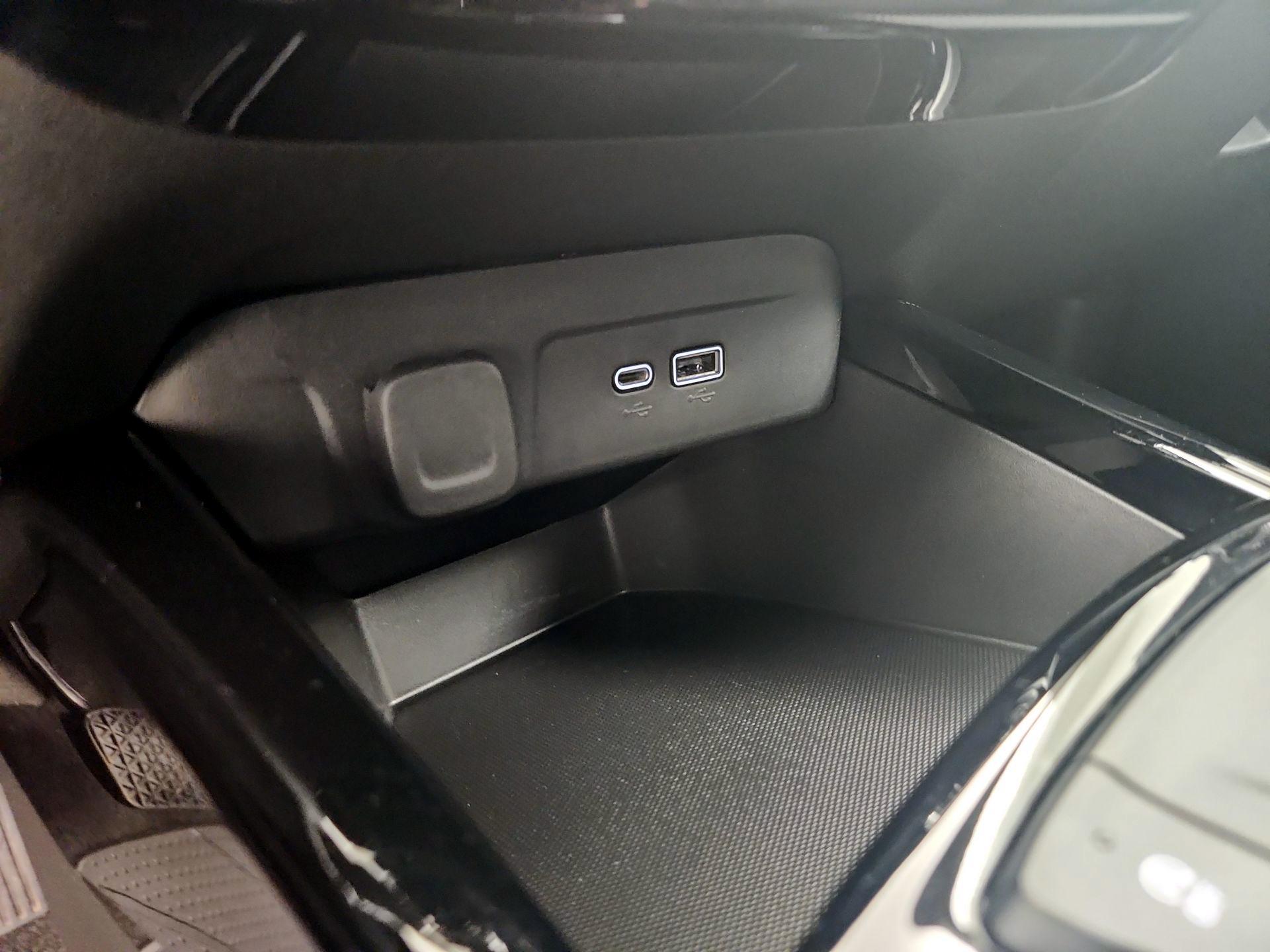 Thumbnail: 2025 Chevrolet Trax - 18