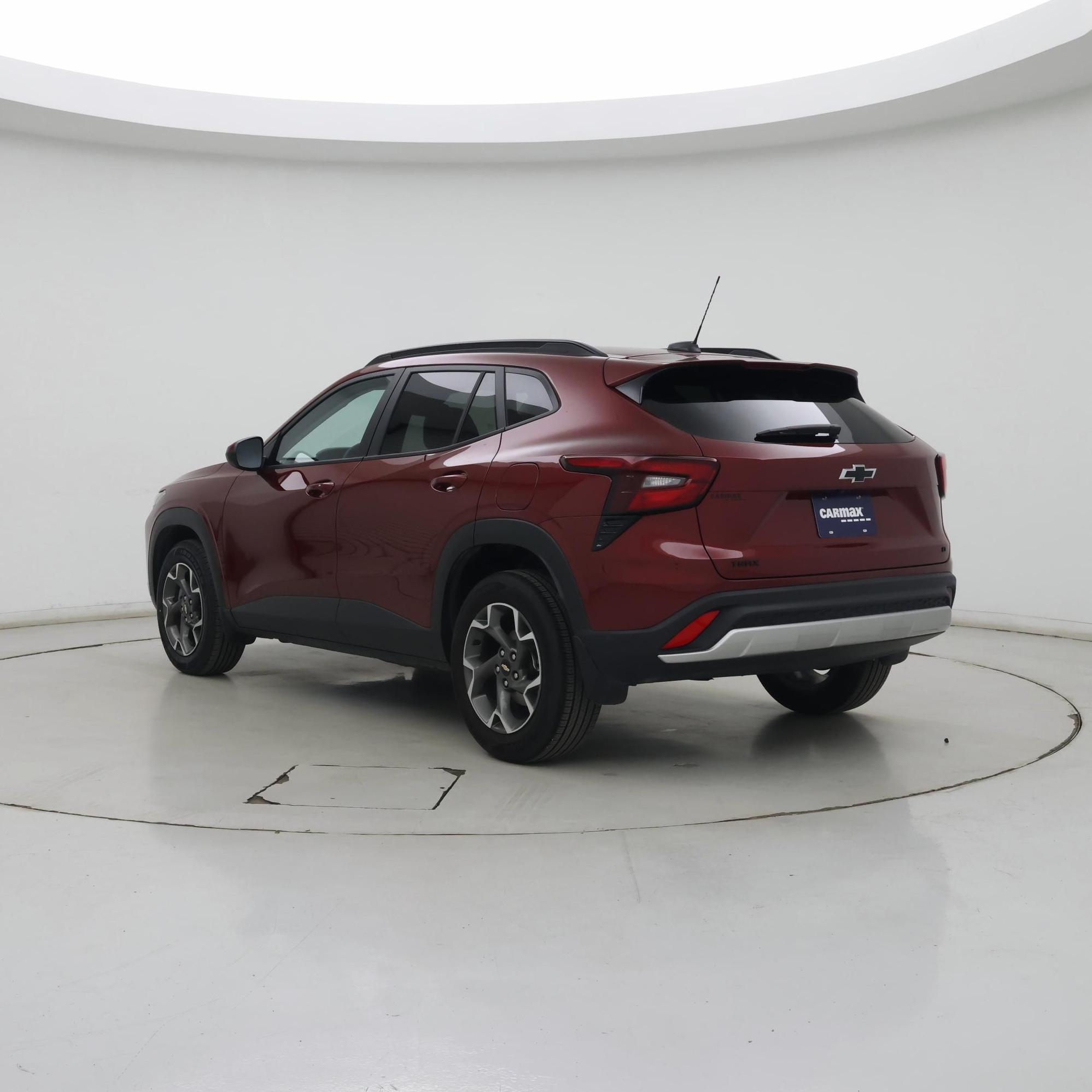 Thumbnail: 2025 Chevrolet Trax - 2