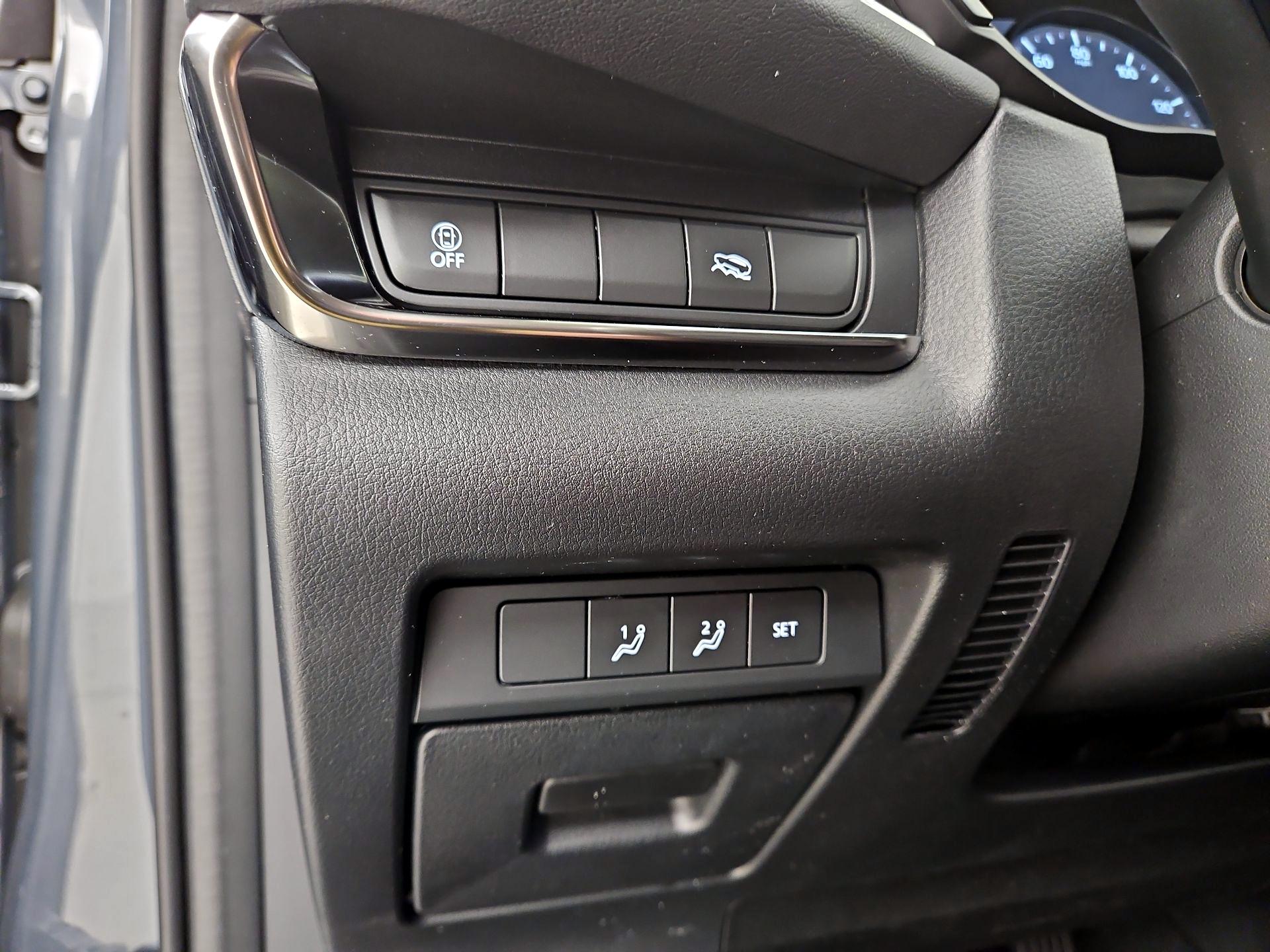 Thumbnail: 2023 Mazda CX-30 - 13