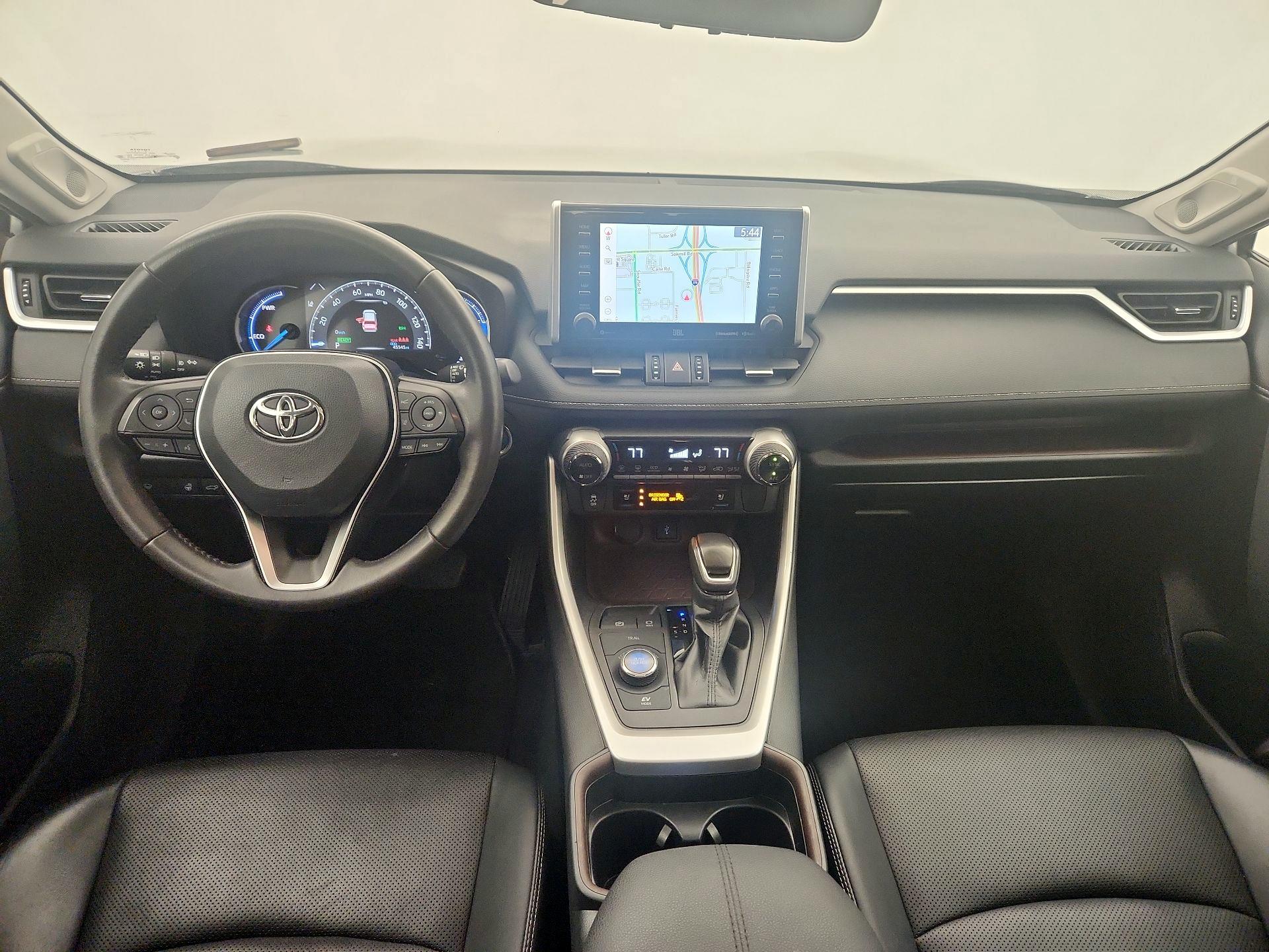 Thumbnail: 2021 Toyota RAV4 - 9