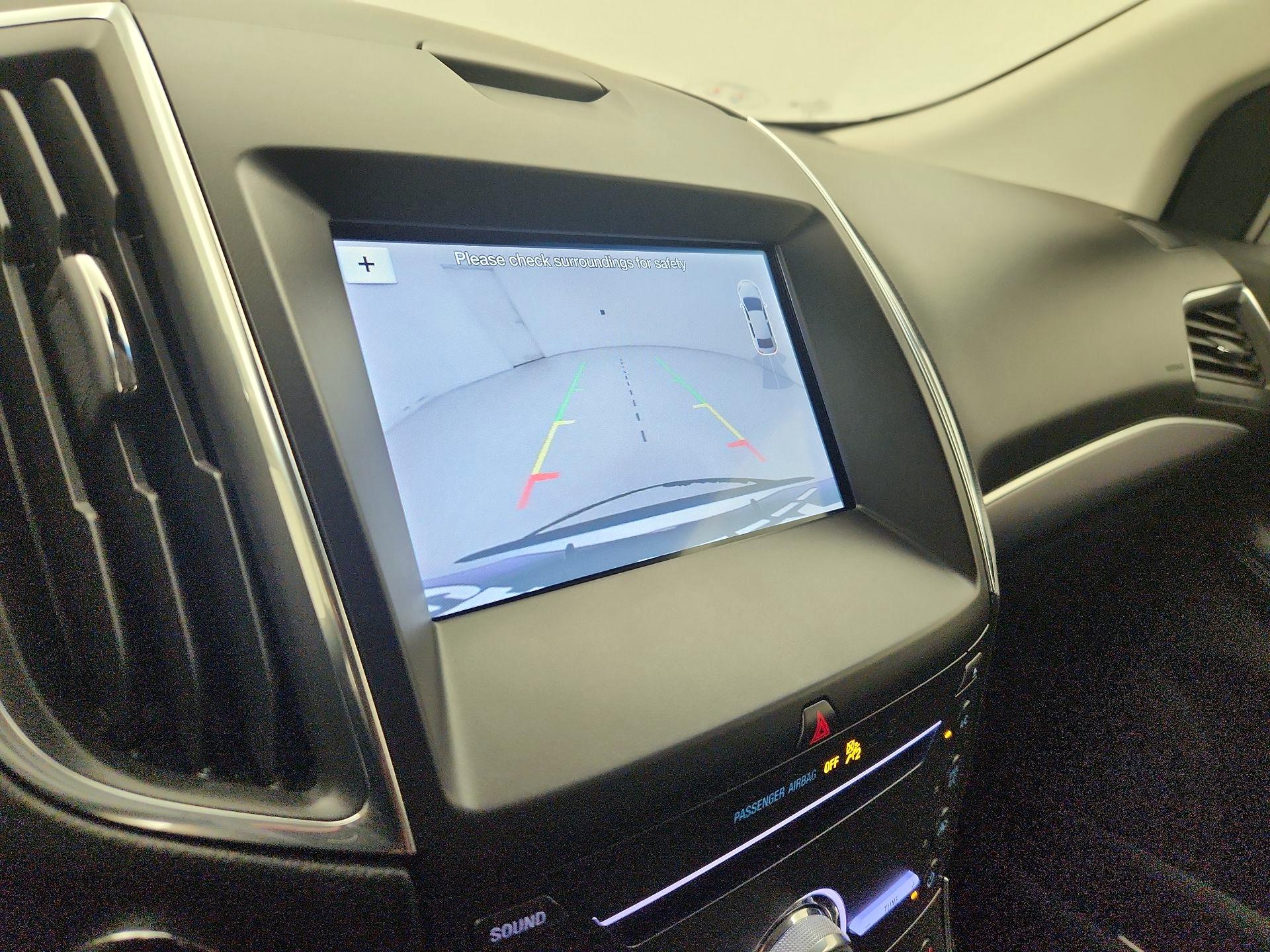 Thumbnail: 2019 Ford Edge - 14