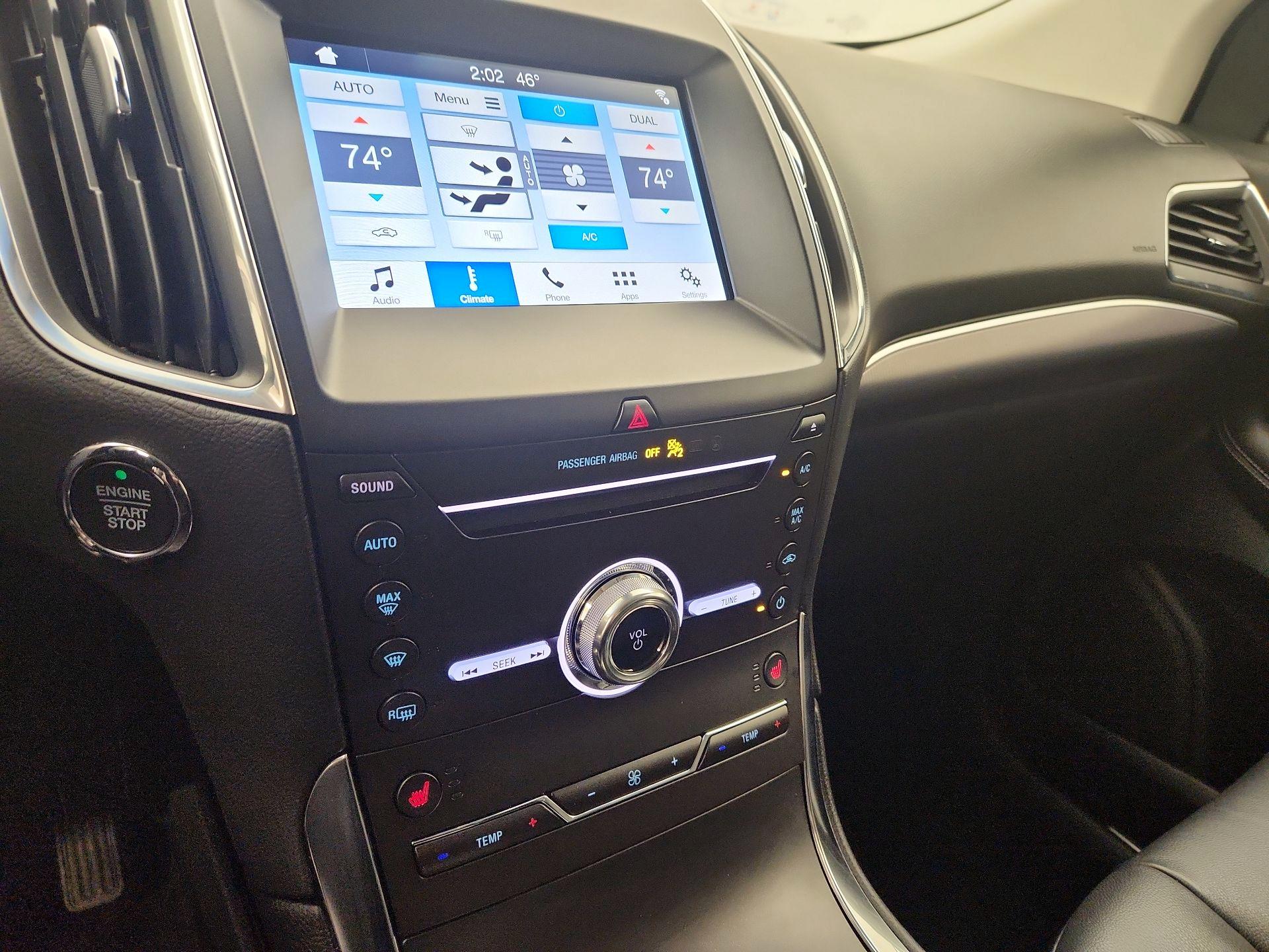 Thumbnail: 2019 Ford Edge - 16