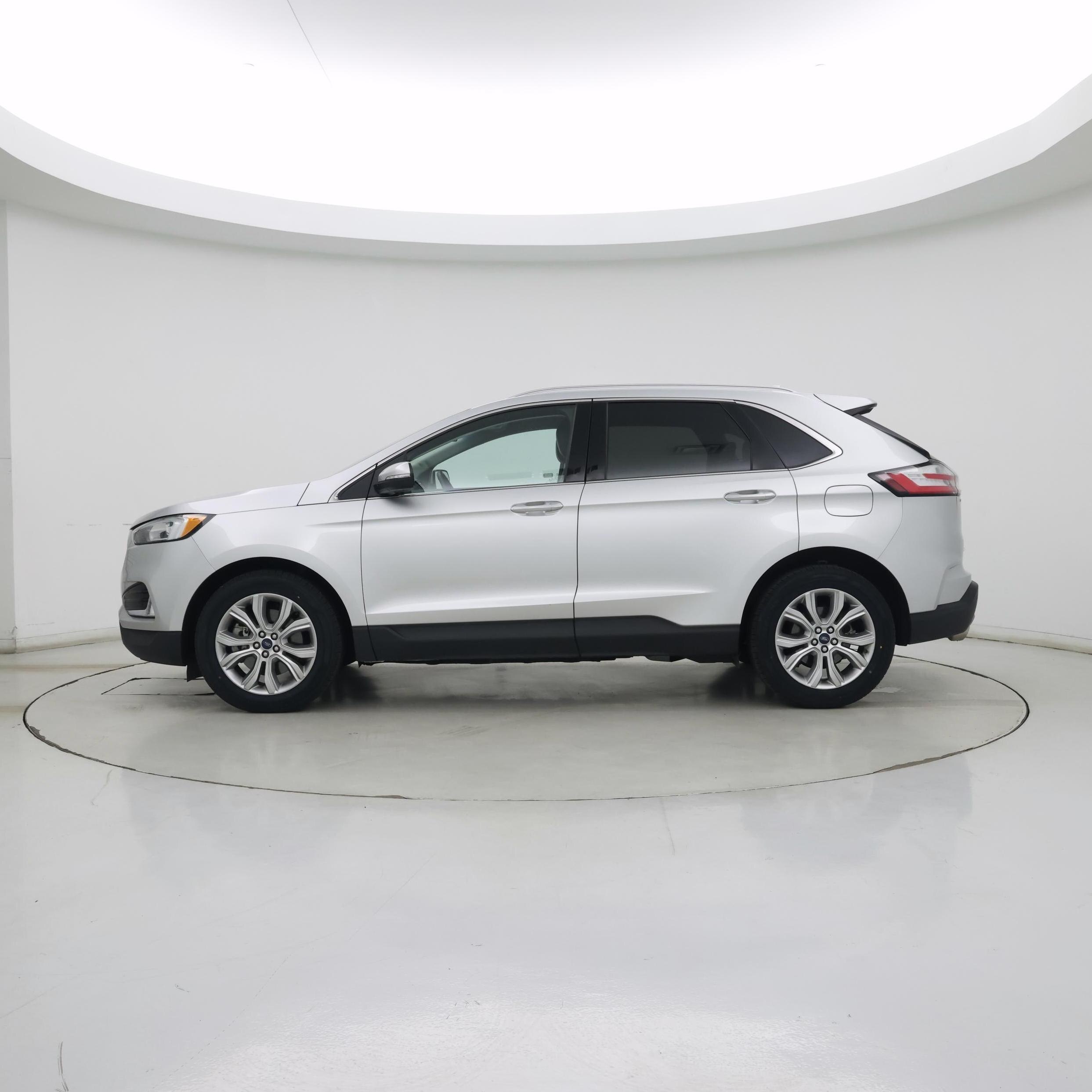 Thumbnail: 2019 Ford Edge - 3