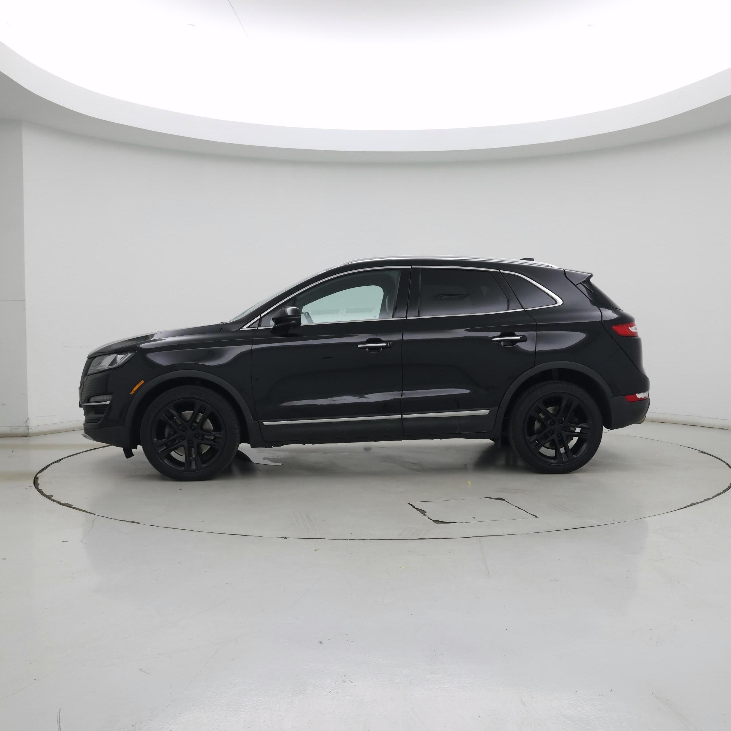 Thumbnail: 2019 Lincoln MKC - 3