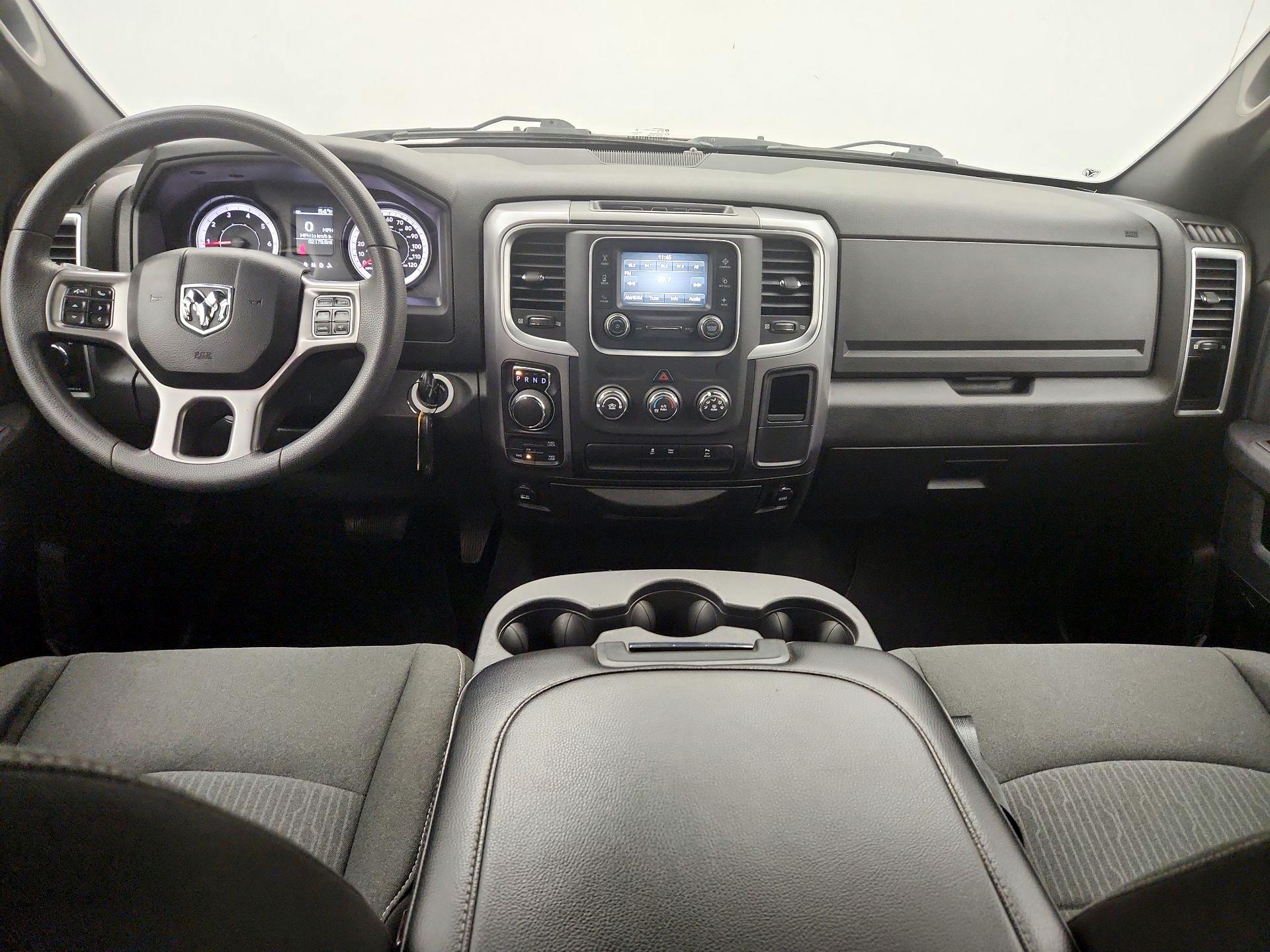 Thumbnail: 2024 RAM 1500 Classic - 9