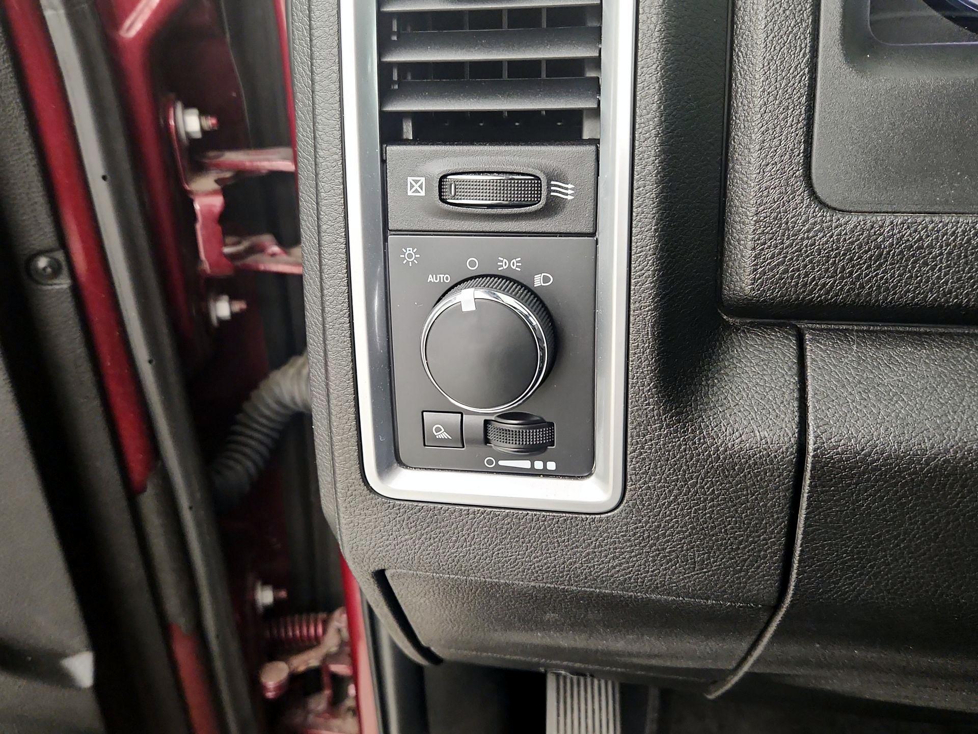 Thumbnail: 2024 RAM 1500 Classic - 13