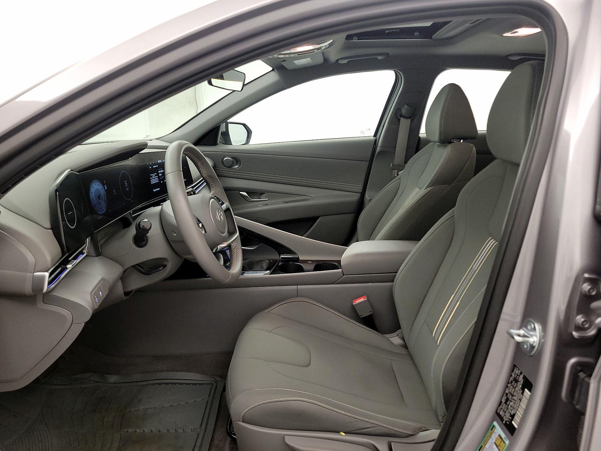 Thumbnail: 2025 Hyundai Elantra - 11