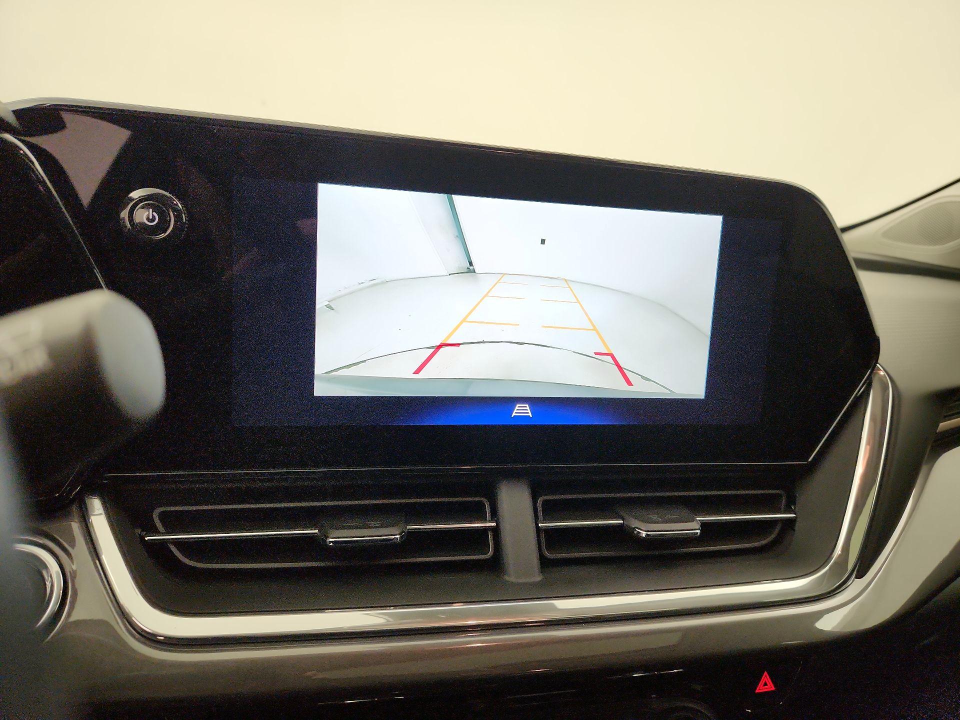 Thumbnail: 2025 Chevrolet Trax - 14