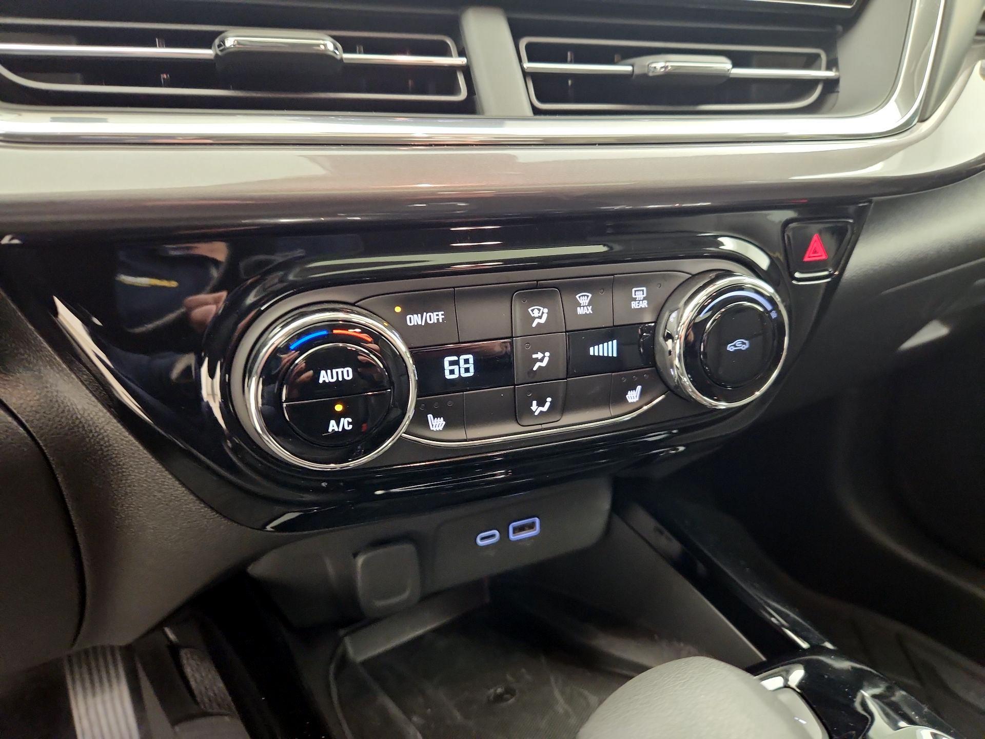 Thumbnail: 2025 Chevrolet Trax - 16