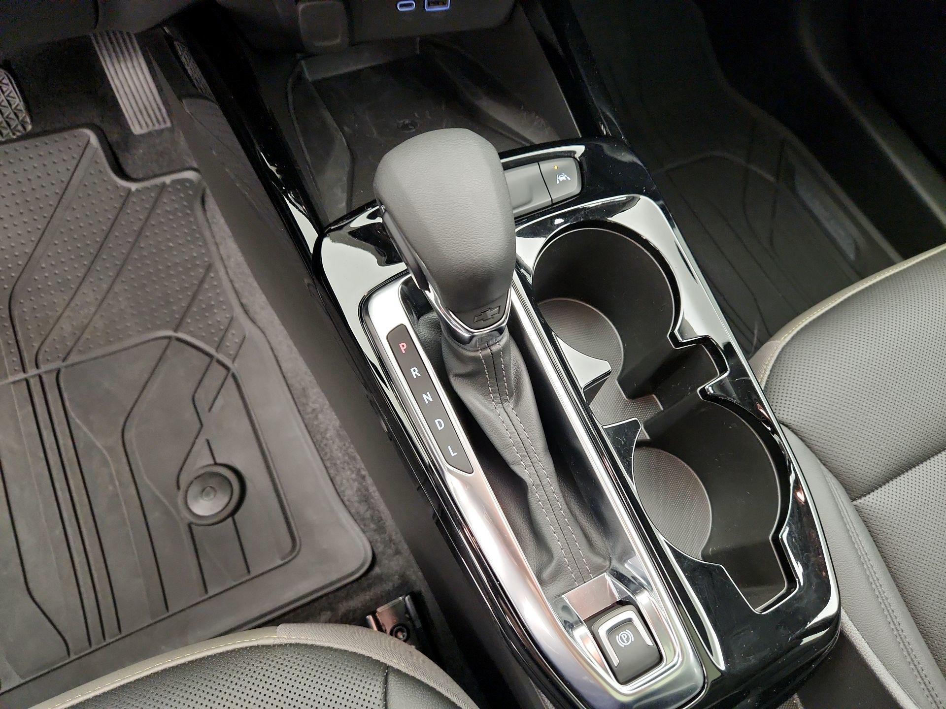 Thumbnail: 2025 Chevrolet Trax - 17