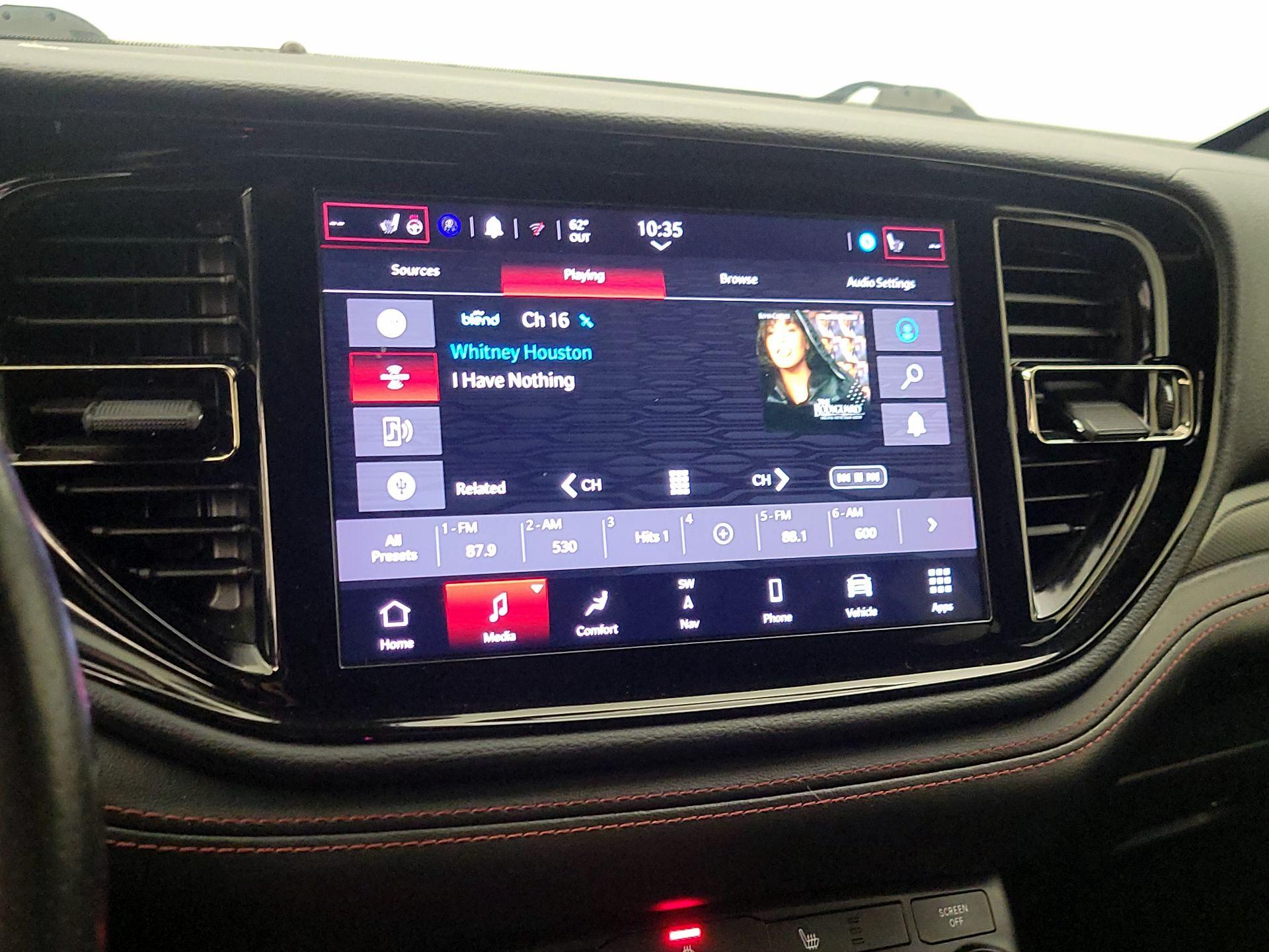 Thumbnail: 2022 Dodge Durango - 16