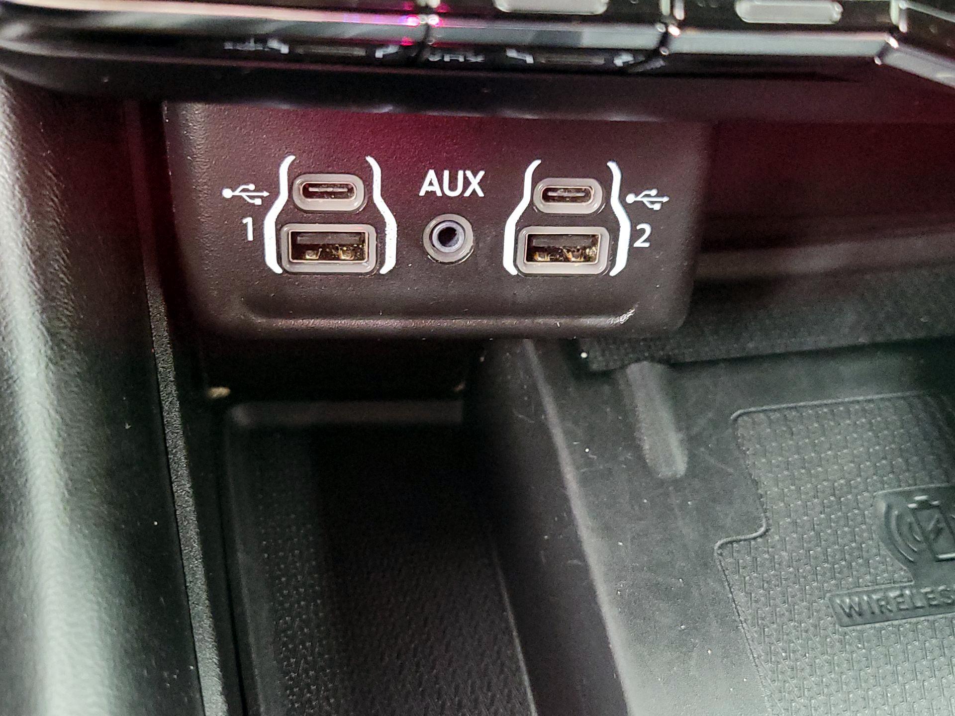 Thumbnail: 2022 Dodge Durango - 19