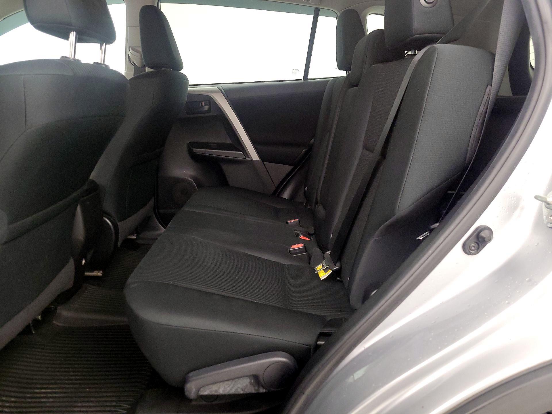 Thumbnail: 2018 Toyota RAV4 - 19