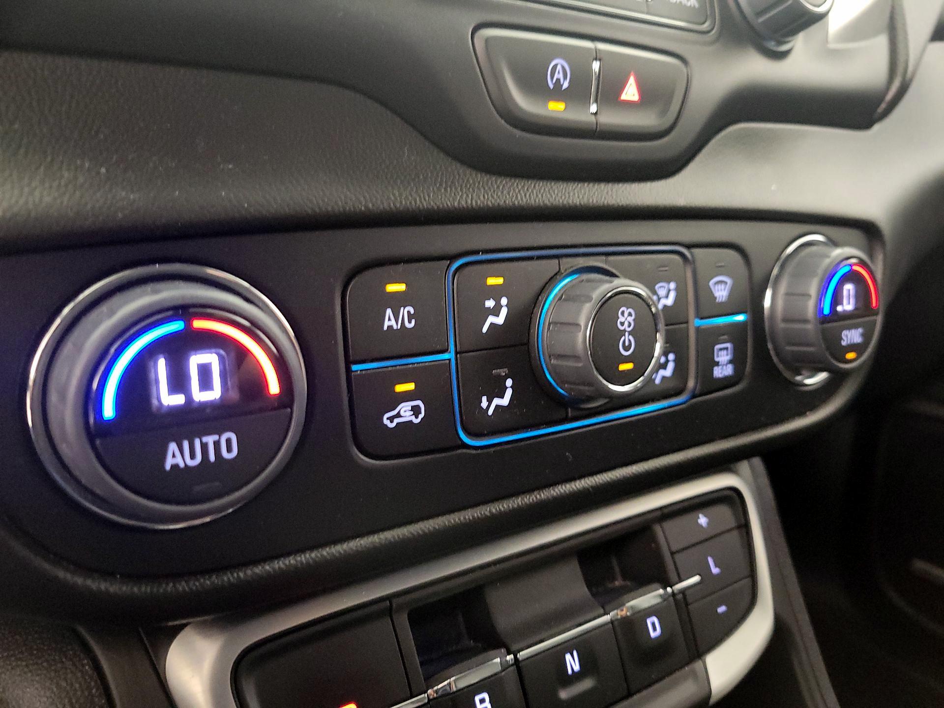 Thumbnail: 2022 GMC Terrain - 17