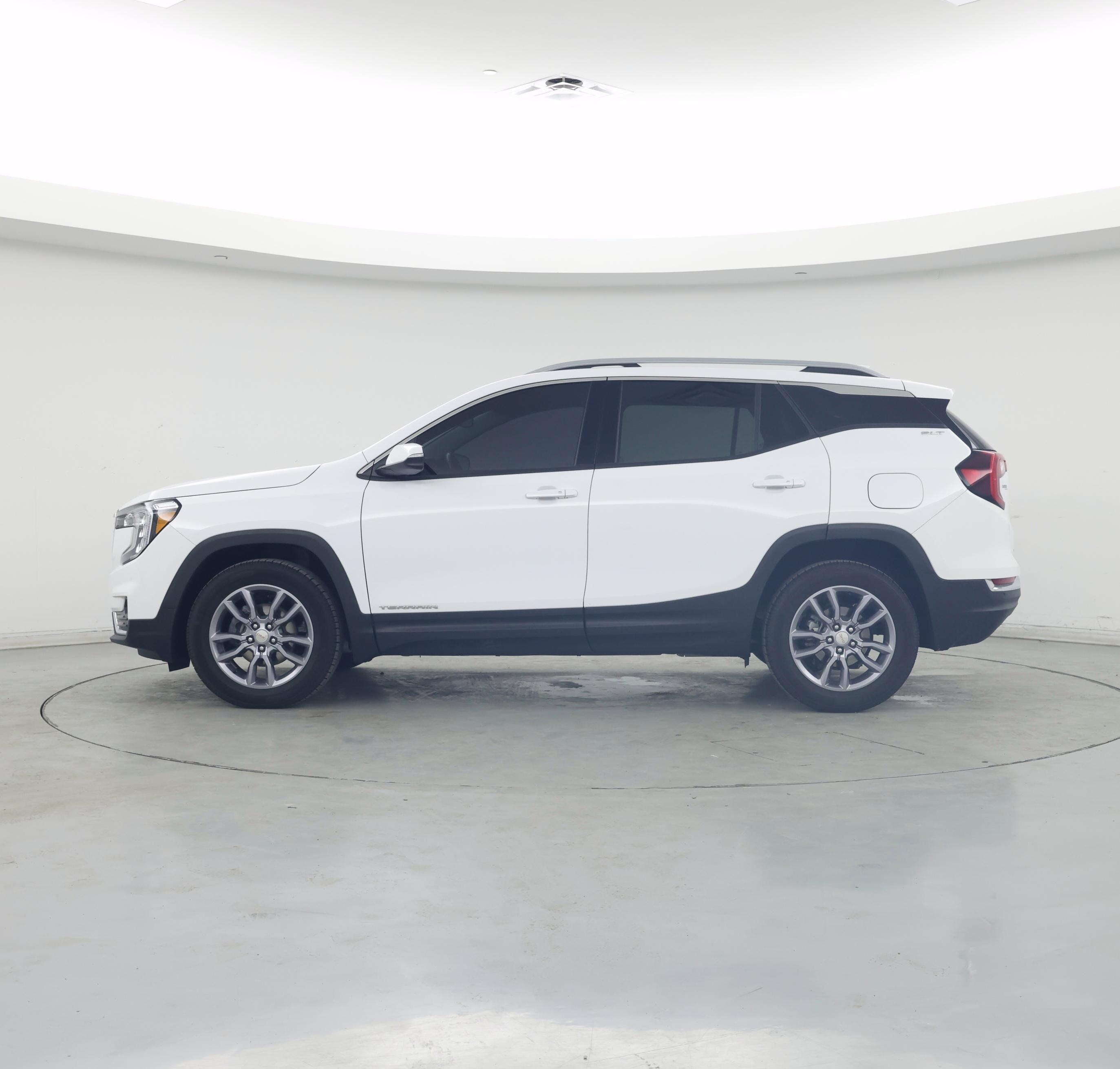 Thumbnail: 2022 GMC Terrain - 3