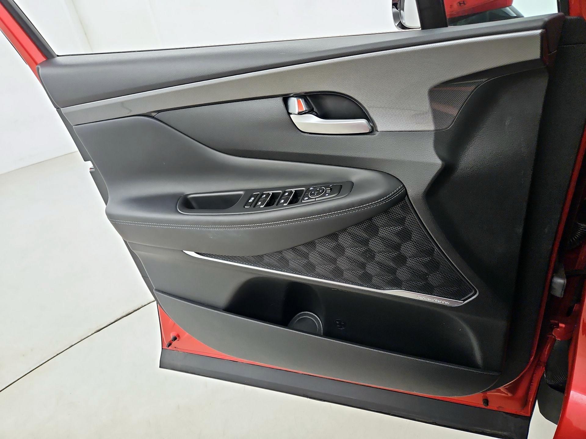 Thumbnail: 2023 Hyundai Santa Fe - 12