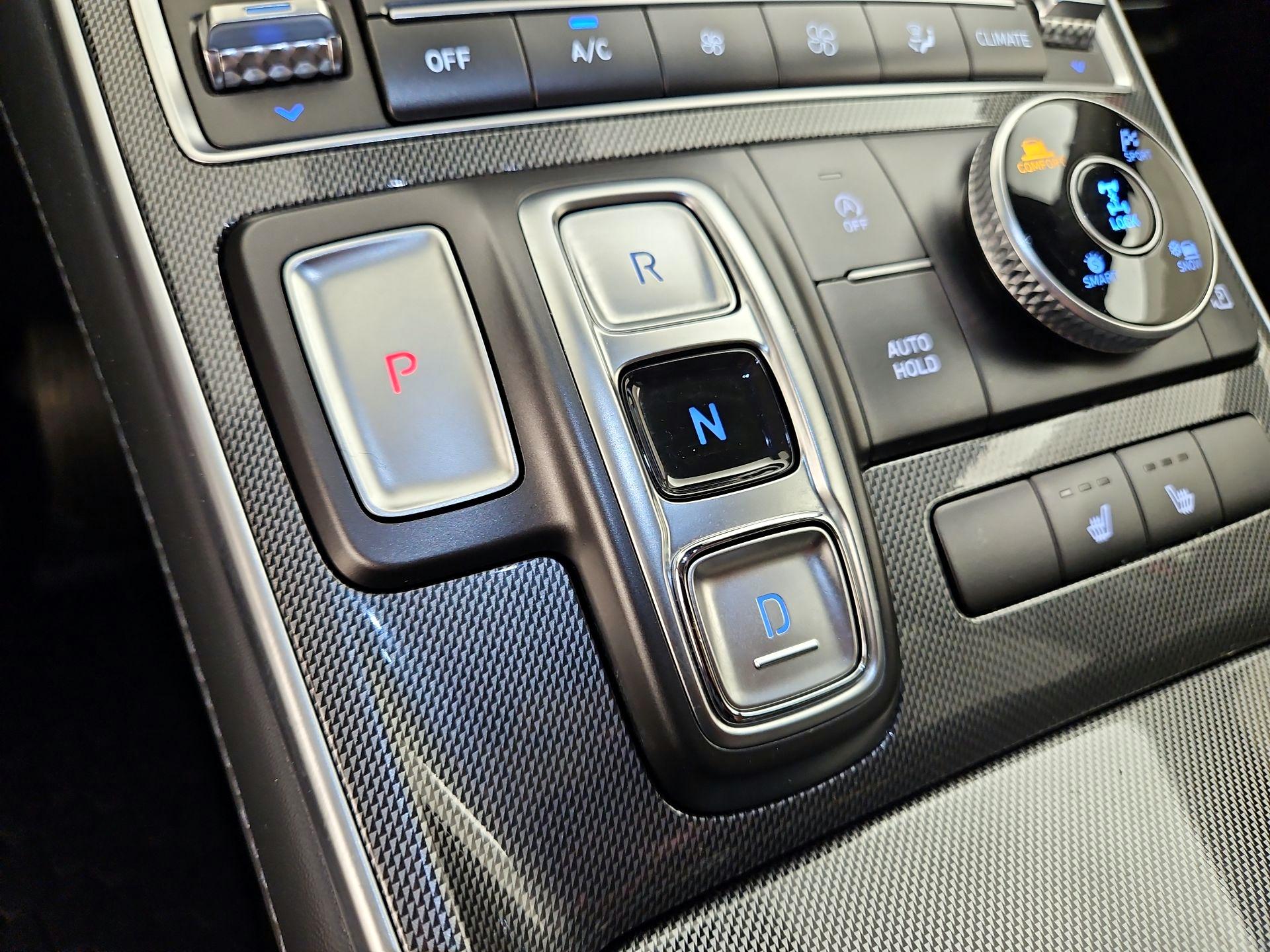 Thumbnail: 2023 Hyundai Santa Fe - 18